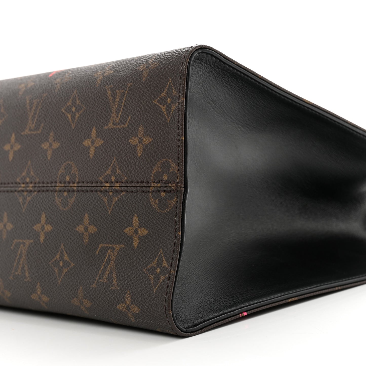 Monogram Fall In Love Onthego MM
