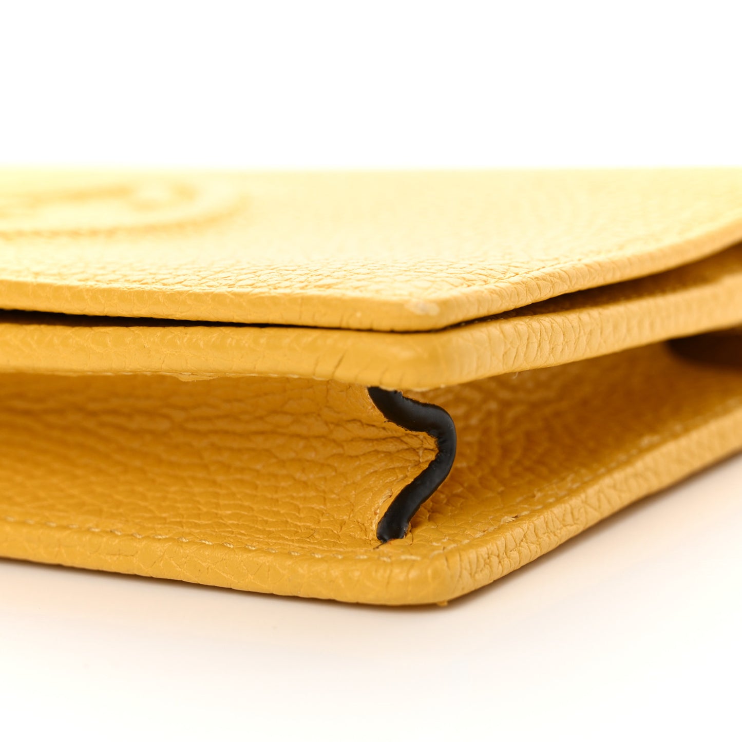 Pebbled Calfskin Soho Wallet On Chain New Buttercup