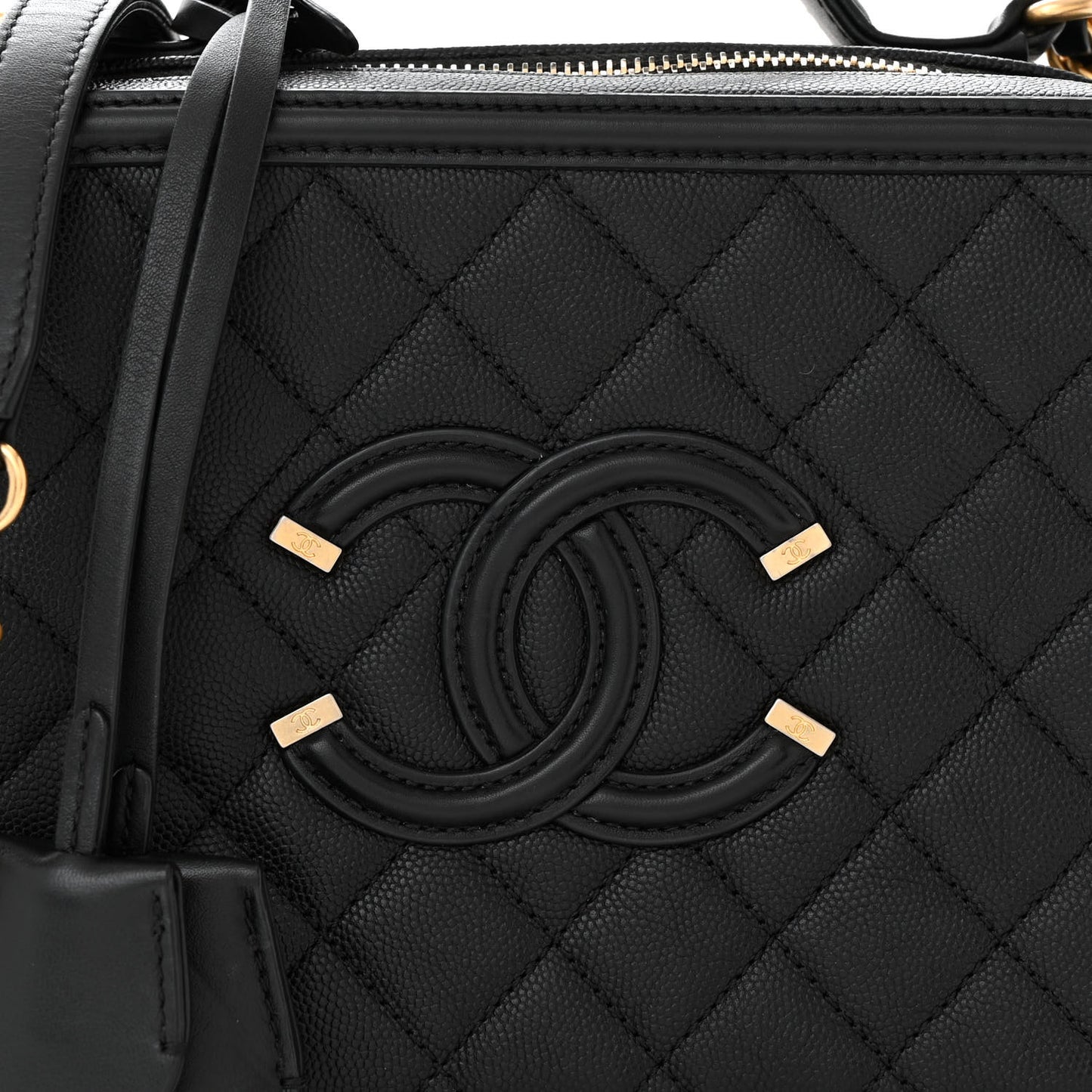 Caviar Quilted Medium CC Filigree Vanity Case Black