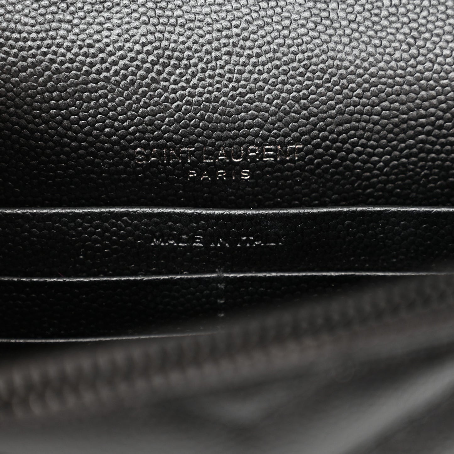 Grain De Poudre Matelasse Chevron Monogram Monochrome Envelope Chain Wallet Black