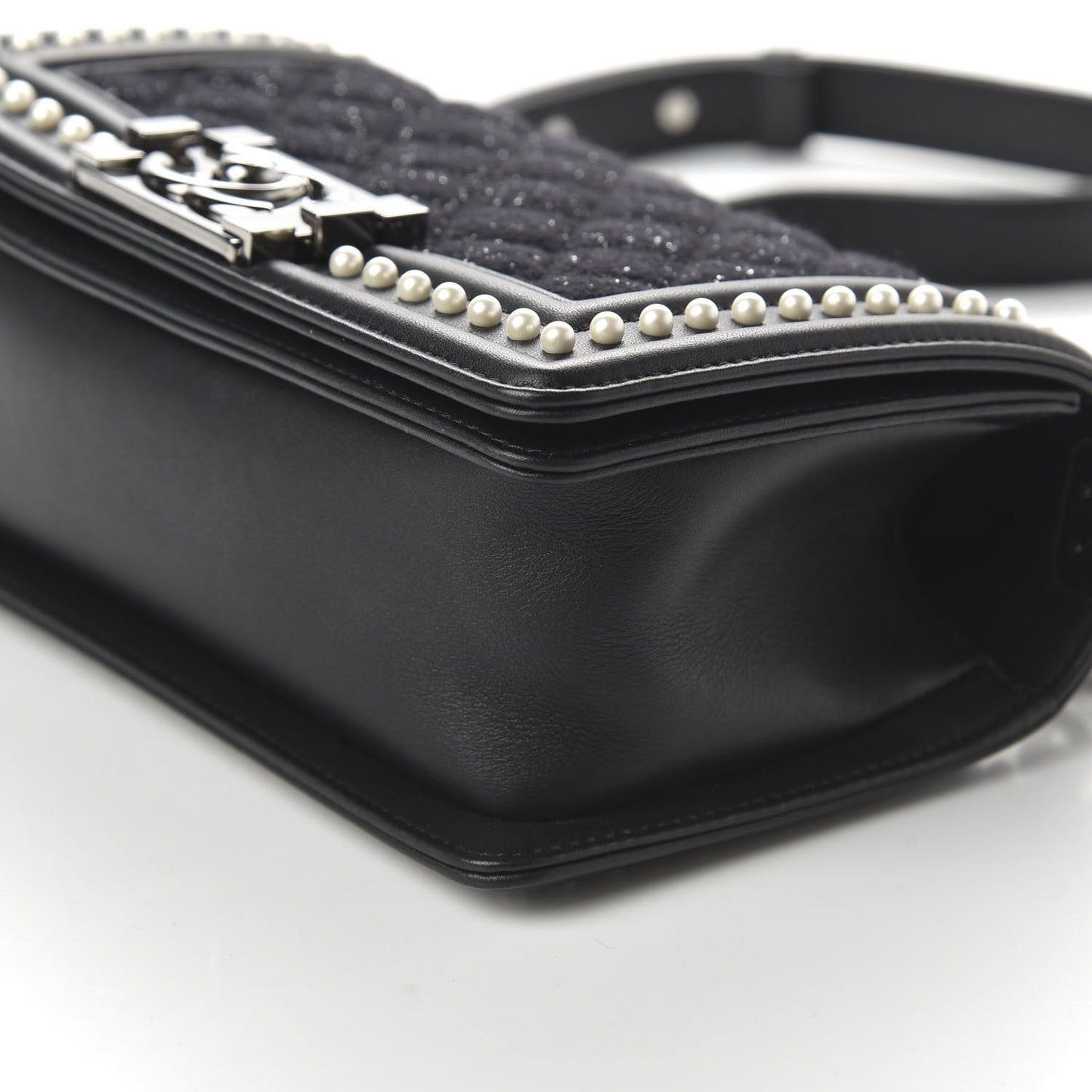 Calfskin Pearl Tweed Small Boy Flap Black