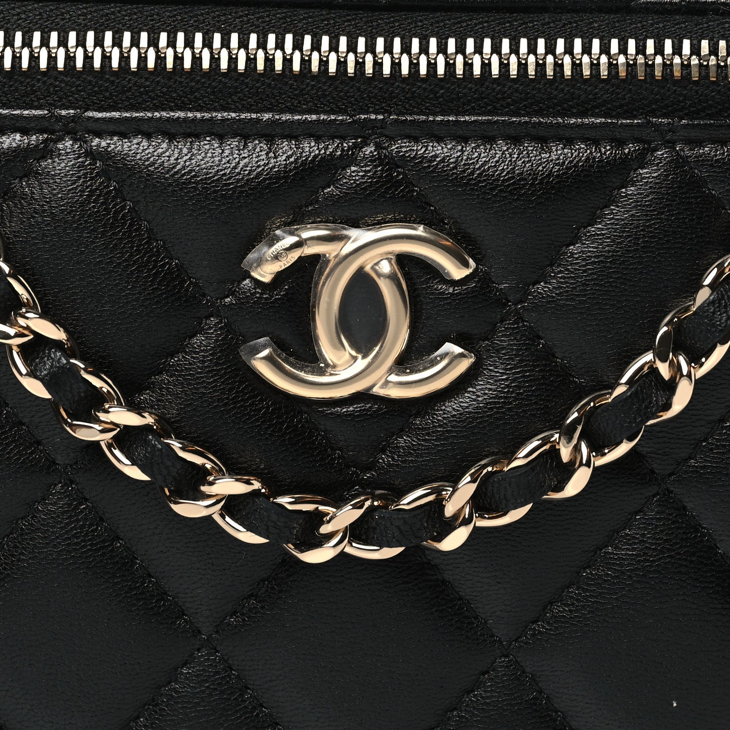 Lambskin Quilted Small Charming Top Handle Vanity Case With Chain Black