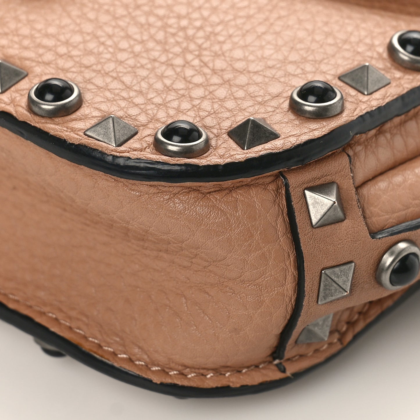 Grained Calfskin Onyx Guitar Strap Rockstud Rolling Shoulder Flap Messenger Bag Soft Noisette