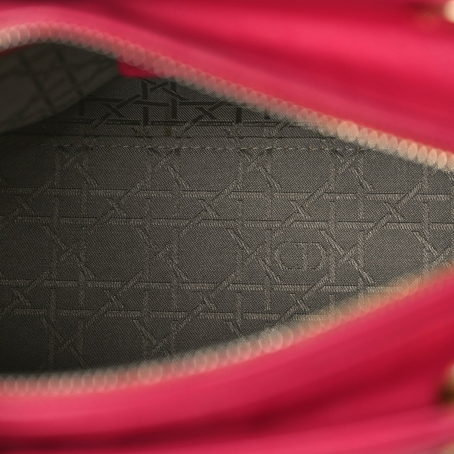 Lambskin Cannage Medium Lady Dior Pink