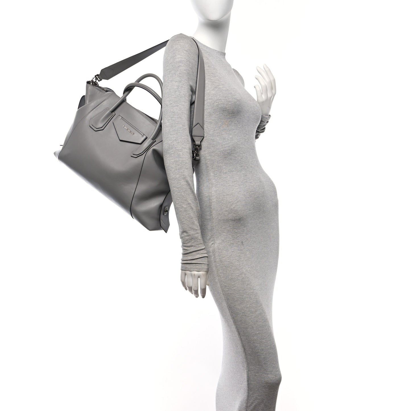 Soft Calfskin Medium Soft Antigona Pearl Grey