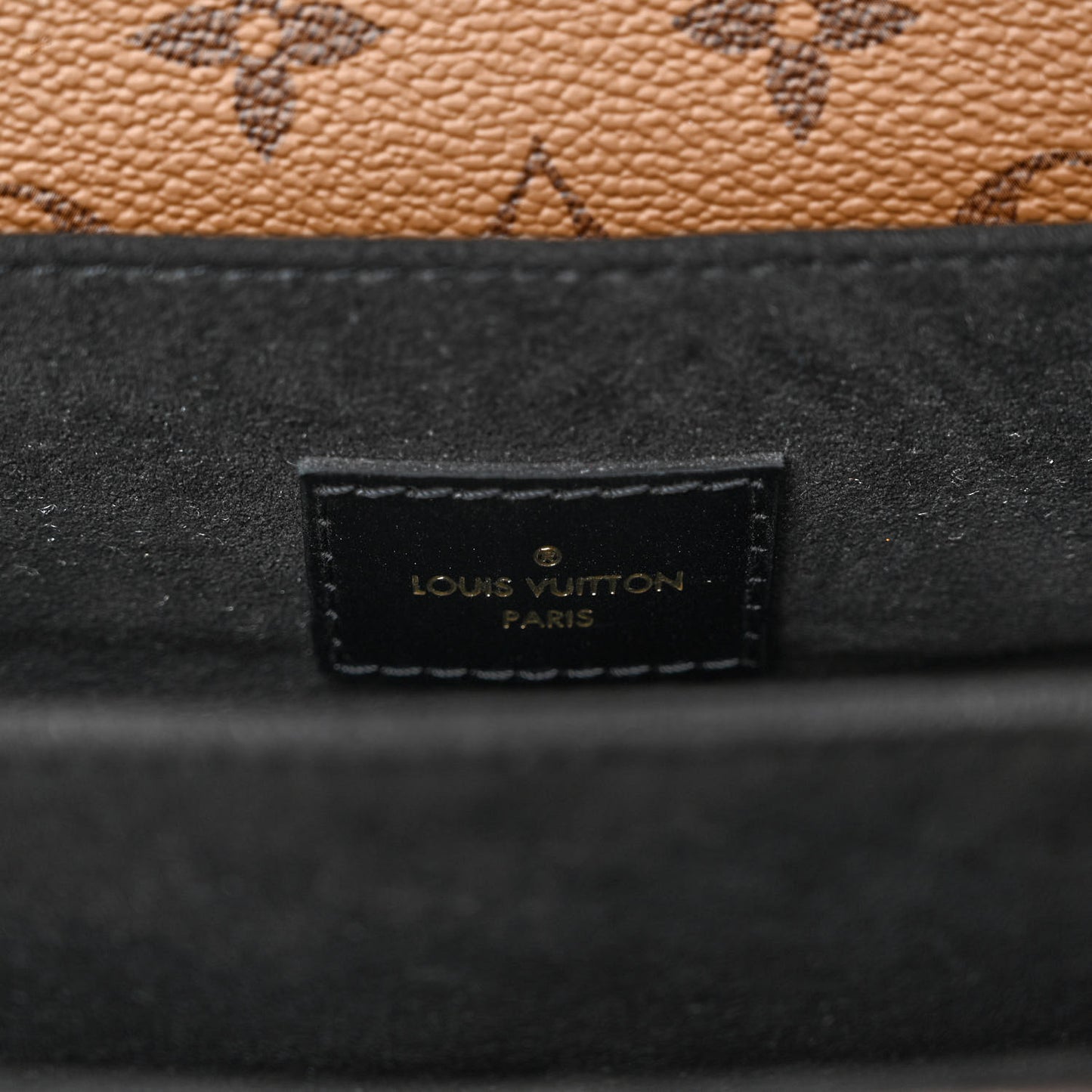 Reverse Monogram Pochette Metis