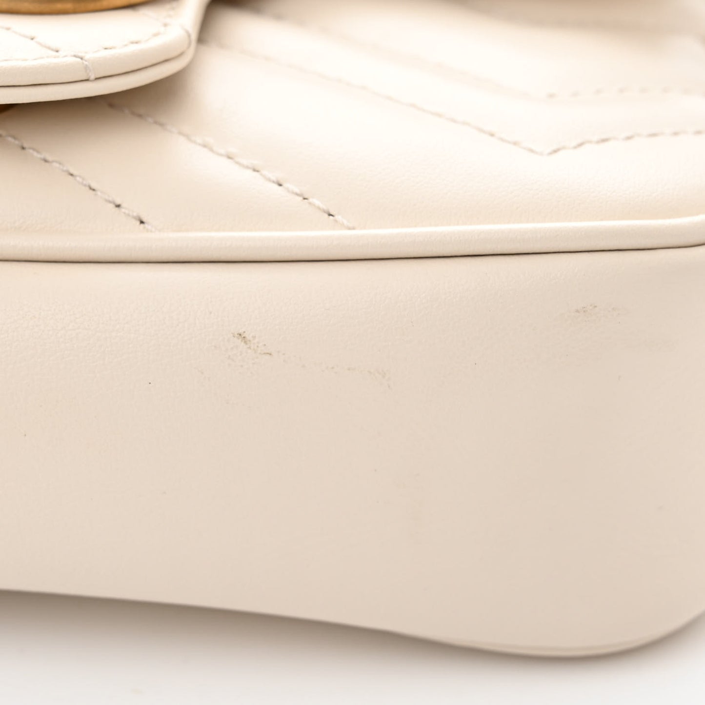 Calfskin Matelasse Super Mini GG Marmont Shoulder Bag White