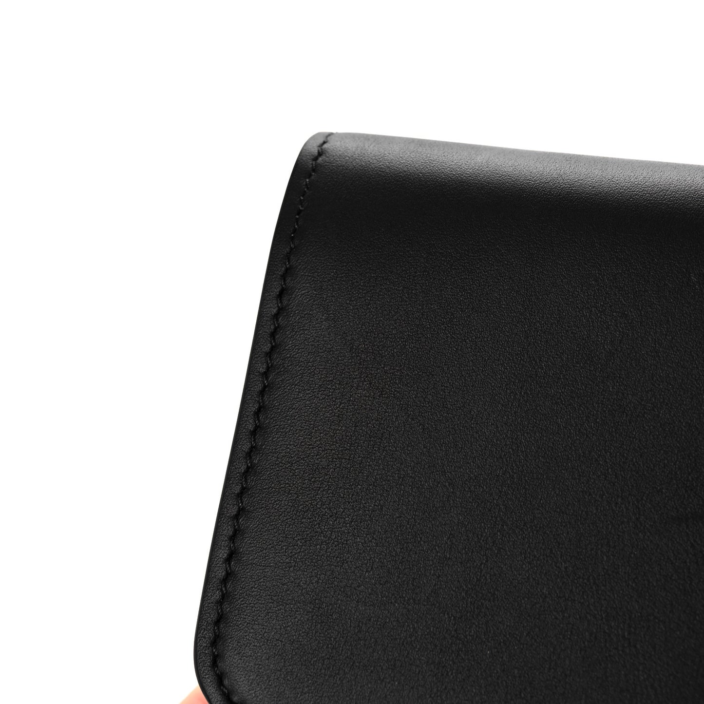 Vitello Crystal Virtus V Wallet Chain Crossbody Black