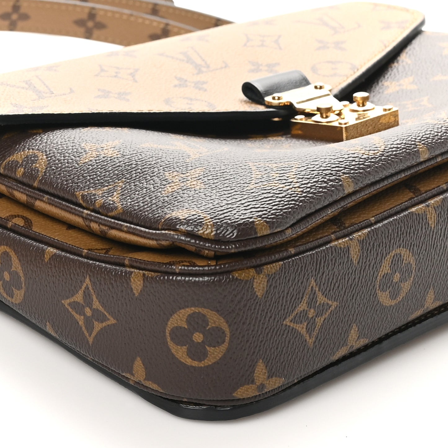 Reverse Monogram Pochette Metis