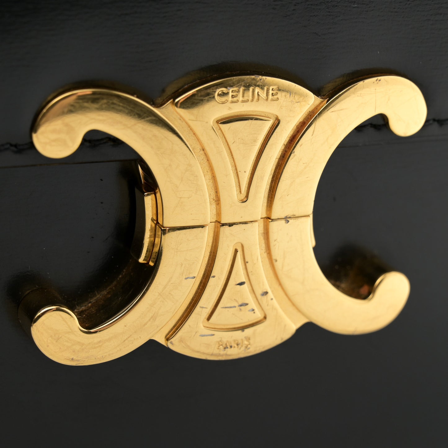 Shiny Calfskin Medium Triomphe Black