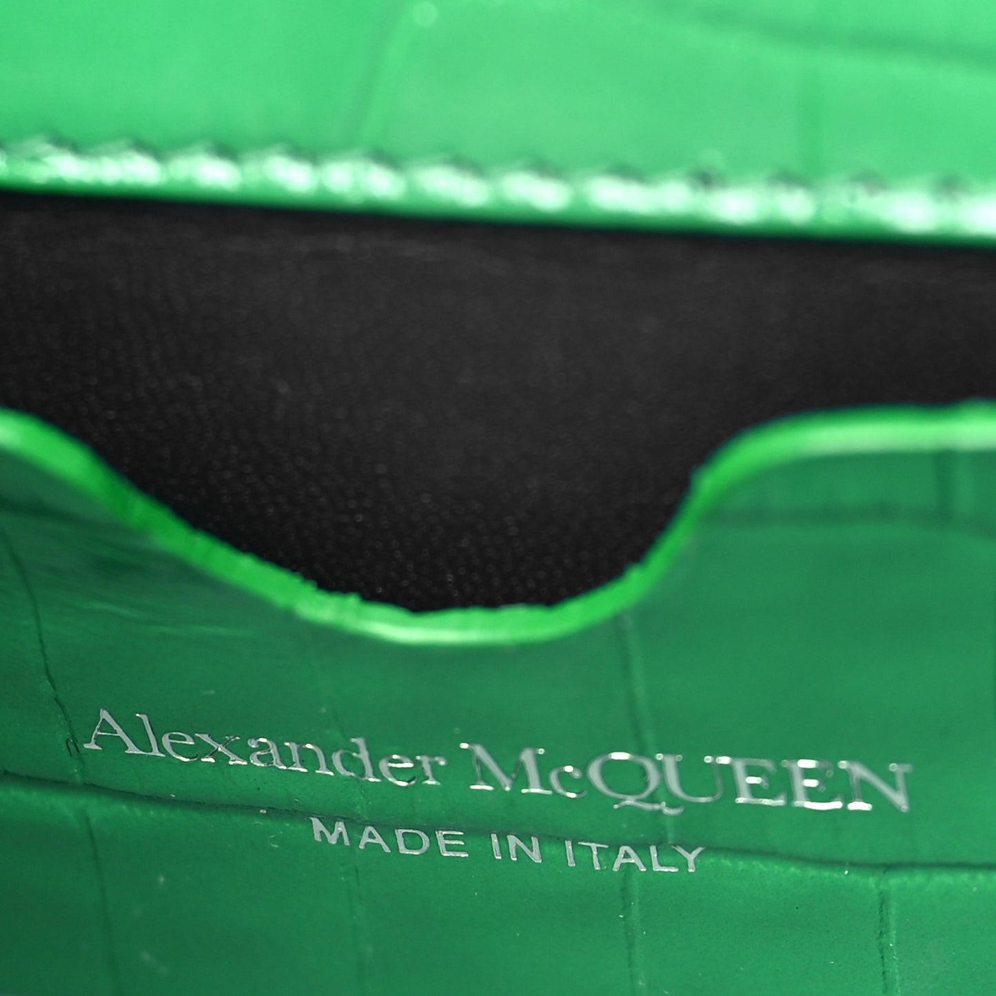 Calfskin Crocodile Embossed Knuckle Shoulder Bag Green