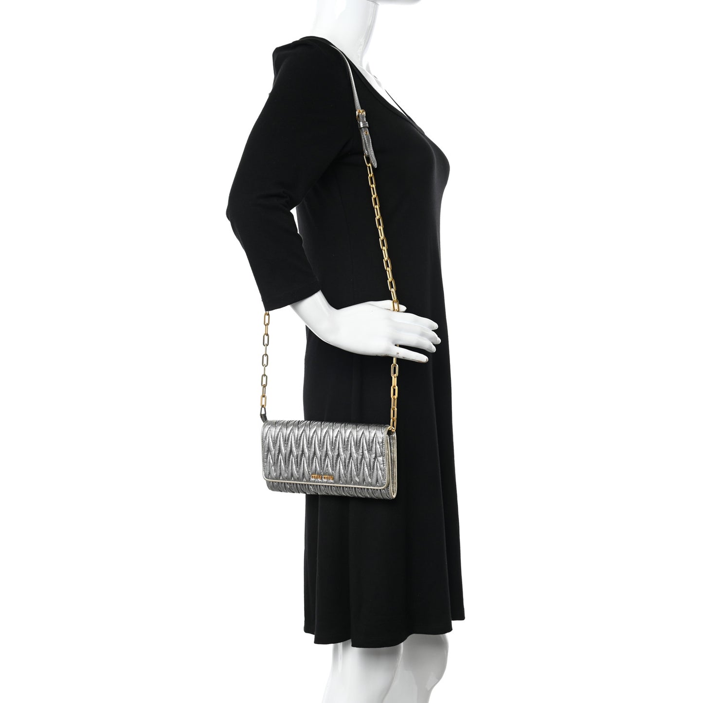 Metallic Nappa Matelasse Wallet On Chain Silver