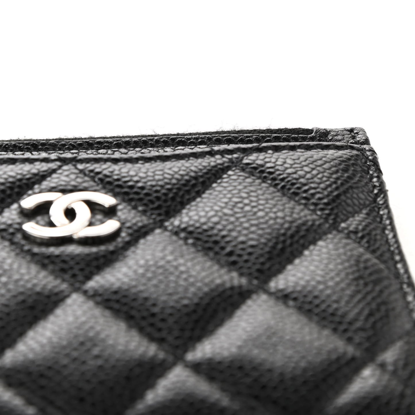 Caviar Quilted CC Zip Card Holder Black