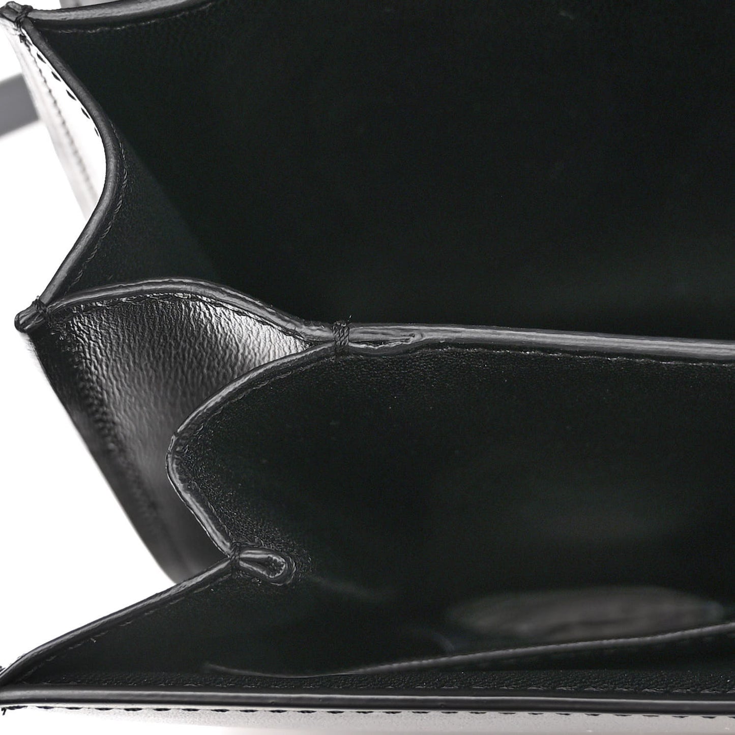 Box Calfskin Medium Classic Box Flap Bag Black