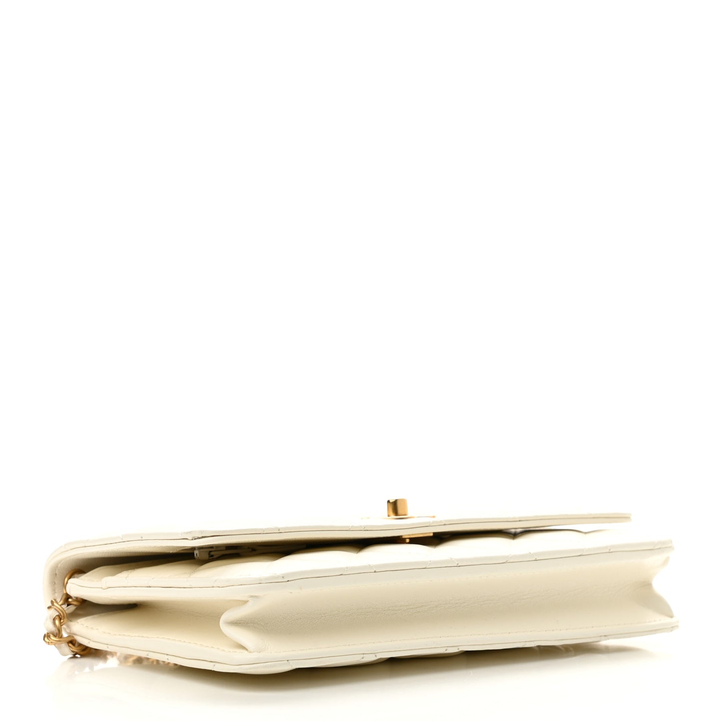 Lambskin Quilted CC Pearl Crush Wallet on Chain WOC White