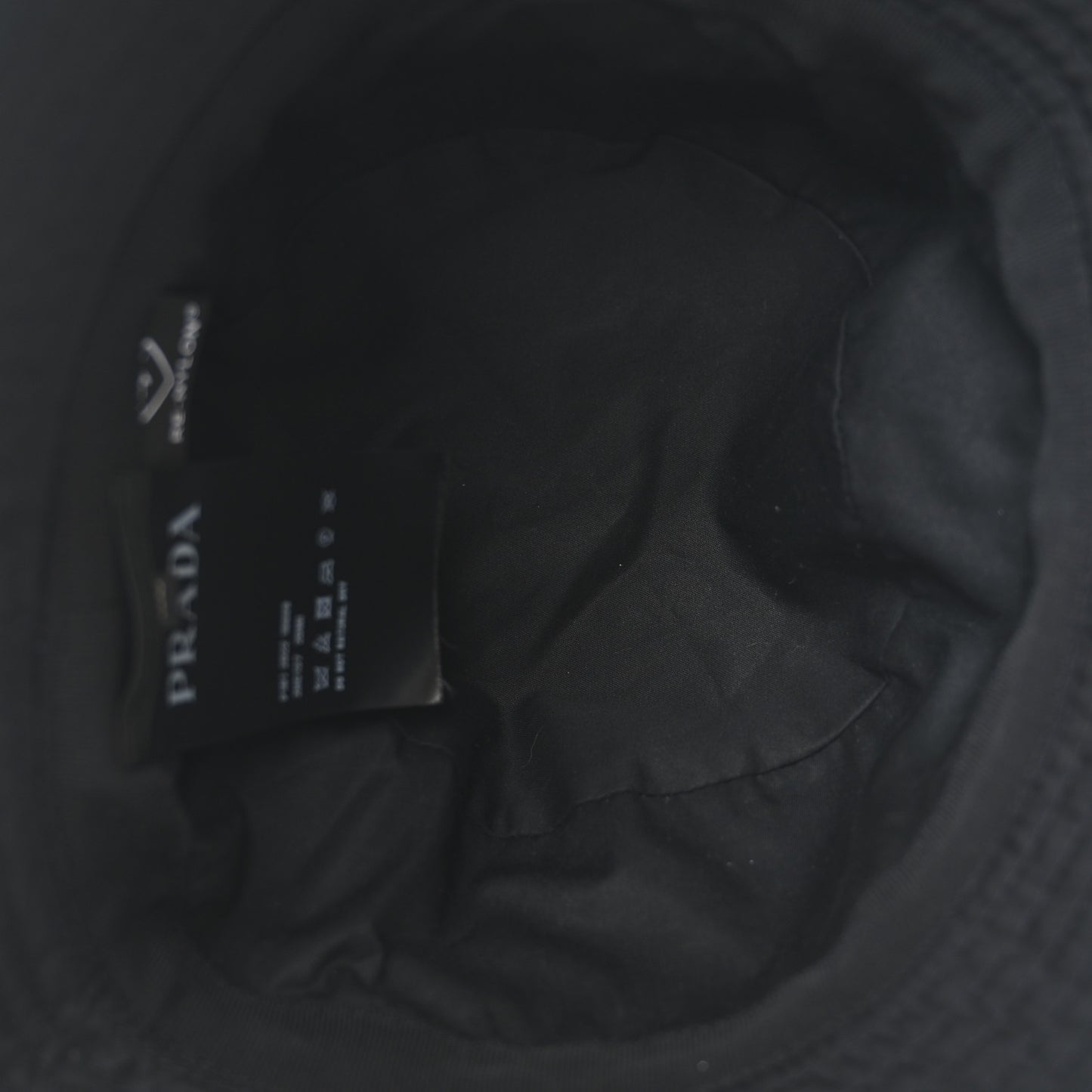 Re-Nylon Metal Triangle Logo Womens Bucket Hat XL Black
