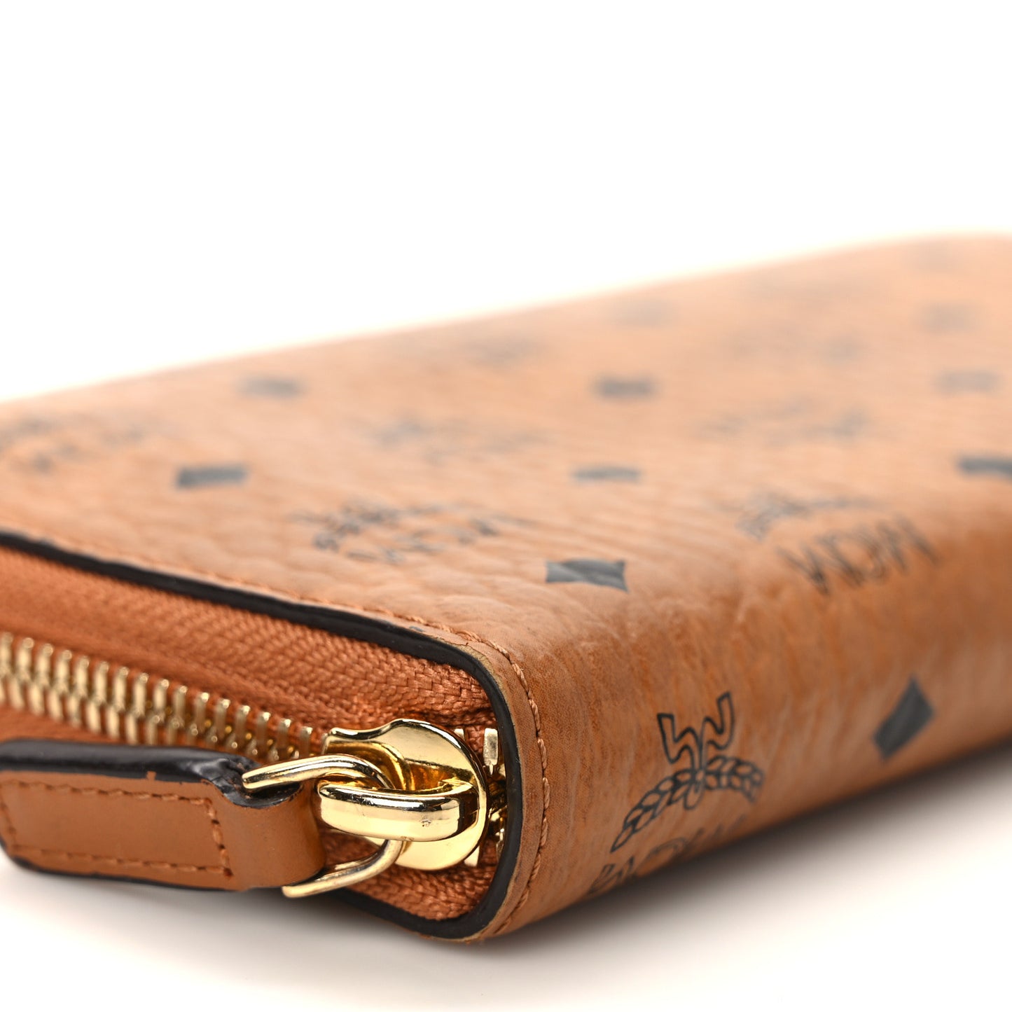 Visetos Large Zip Around Wallet Cognac