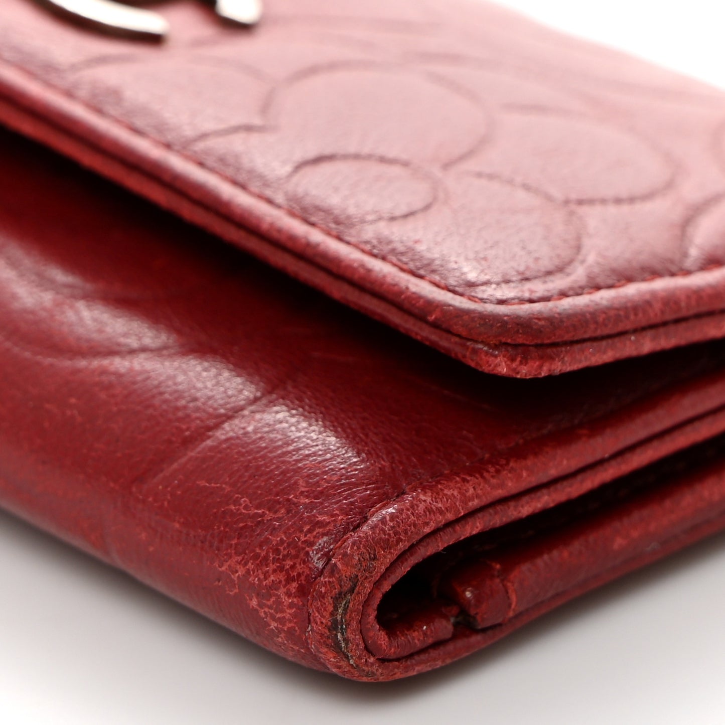 Lambskin Camellia Embossed 4 Key Holder Dark Red