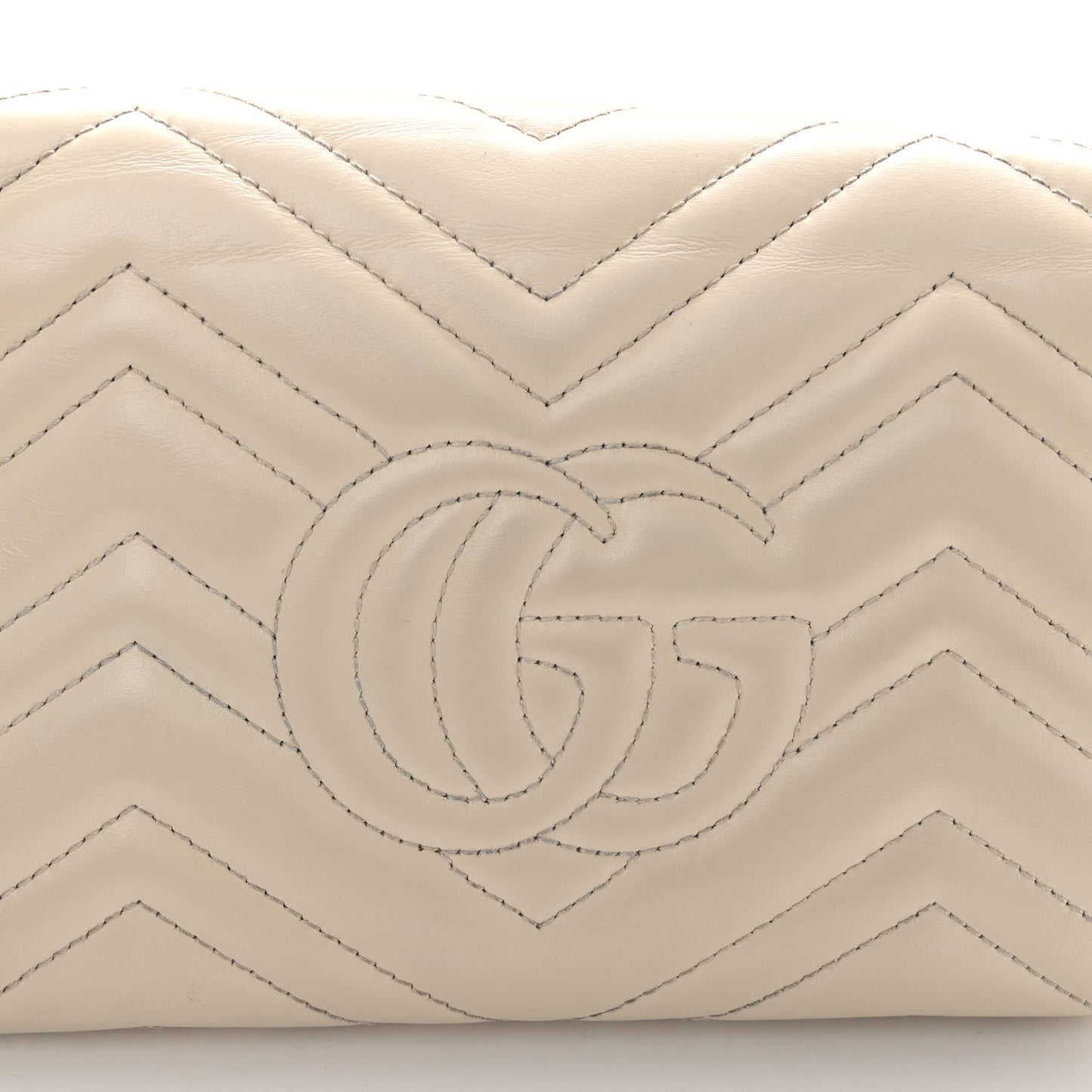 Calfskin Matelasse GG Marmont Chain Wallet Mystic White