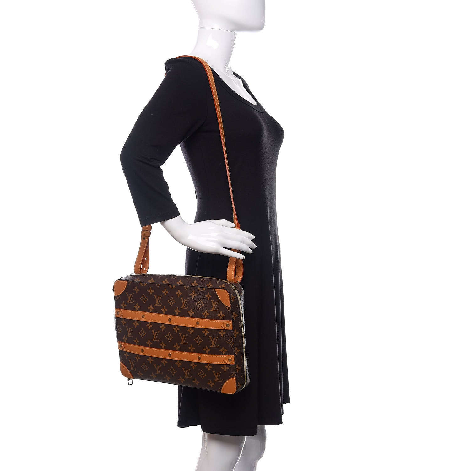 Louis Vuitton Monogram Soft Trunk Messenger MM 2 of 10