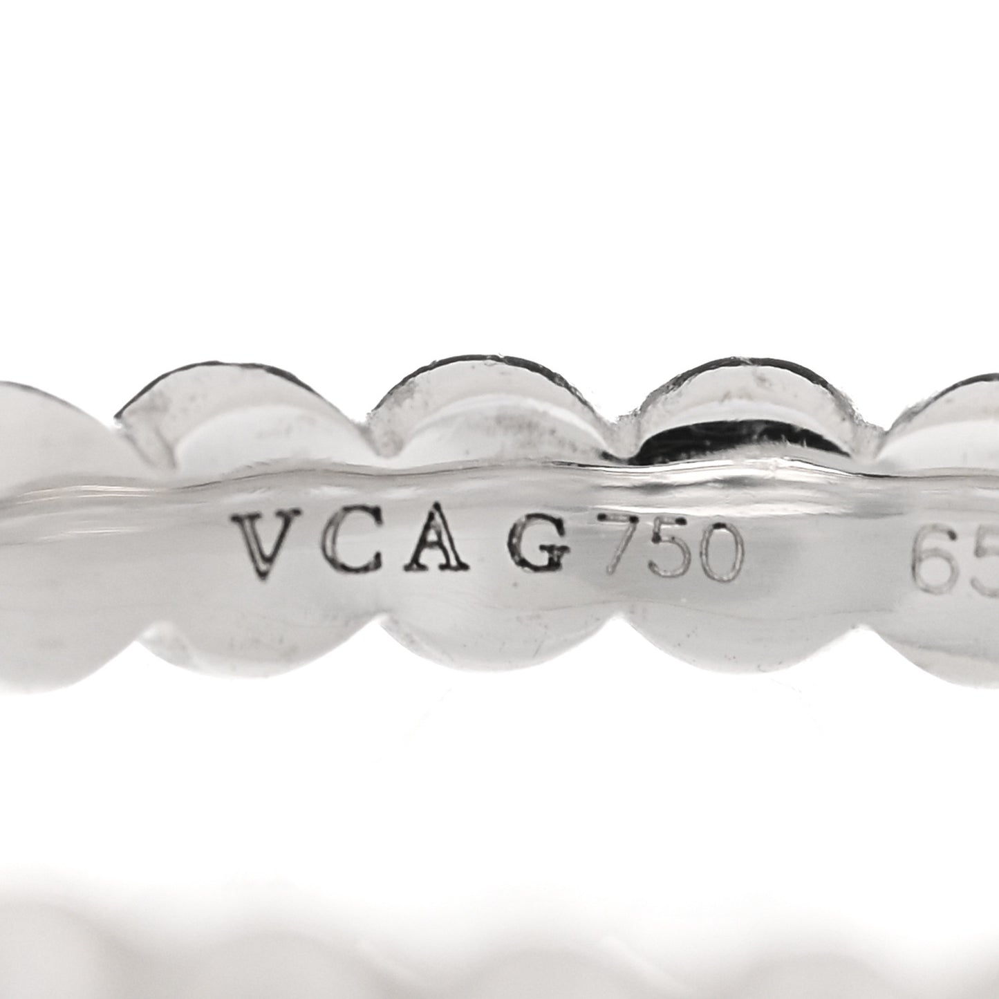 18K White Gold Medium Perlee Ring 65 11
