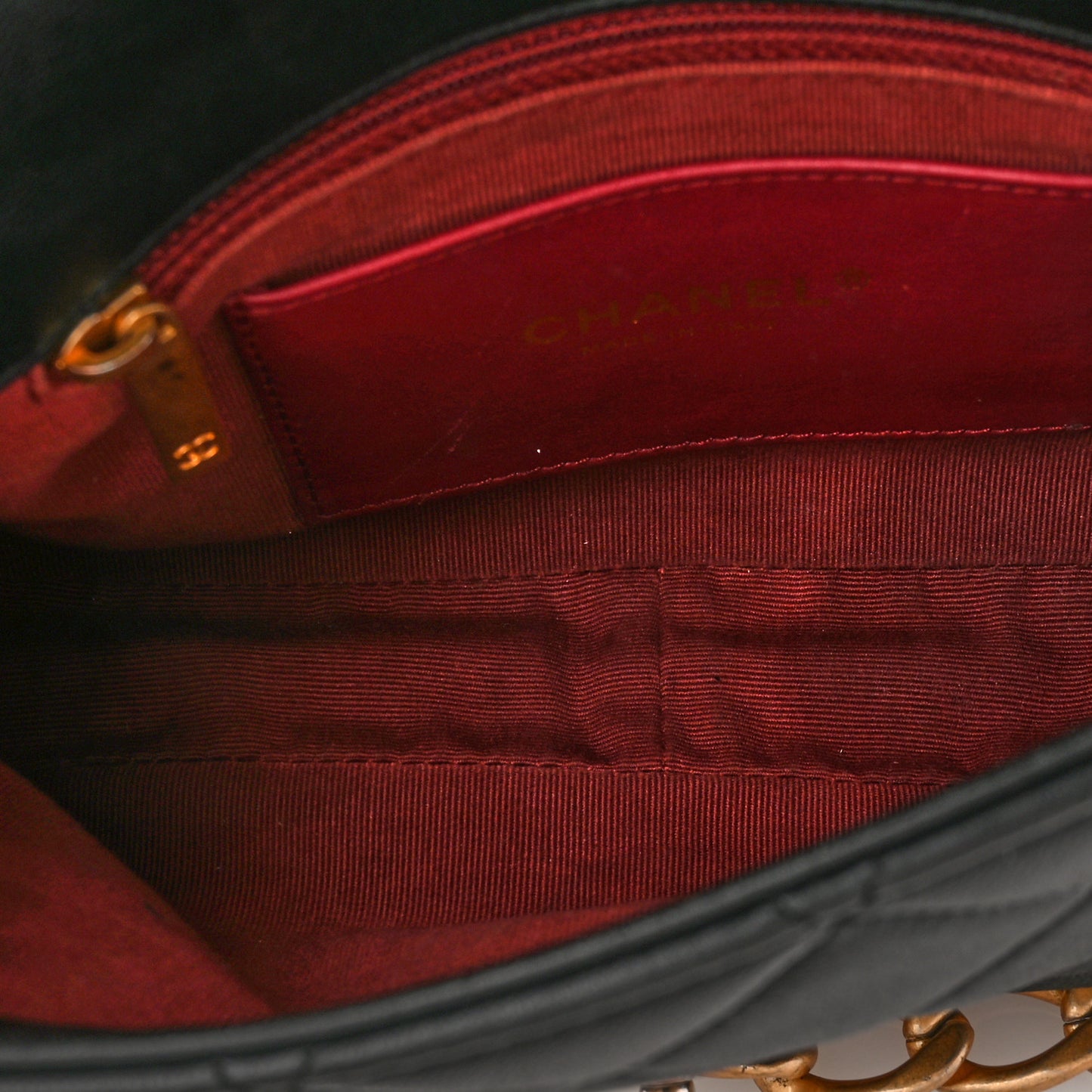 Lambskin Quilted Chain Flap Black