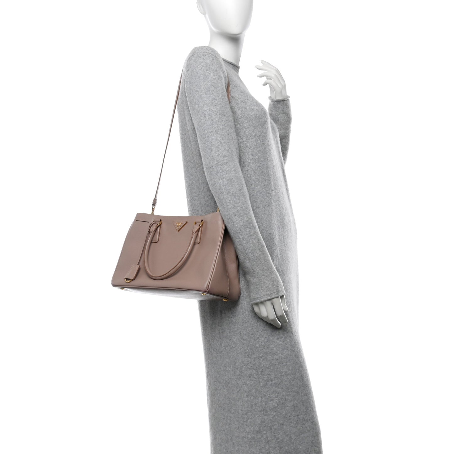 Saffiano Medium Galleria Double Zip Tote Cammeo