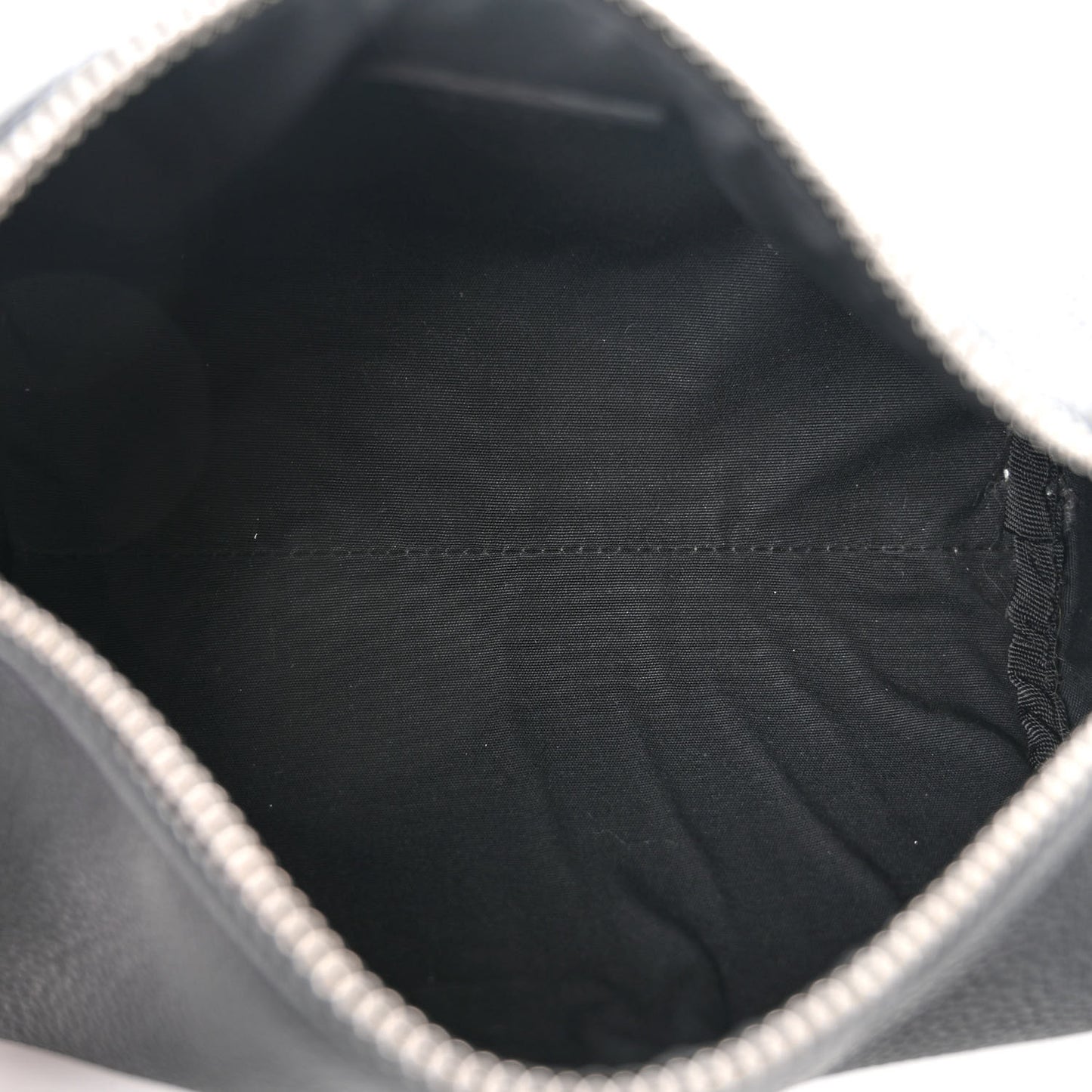 HOMME Grained Calfskin Mens Roller Pouch Black