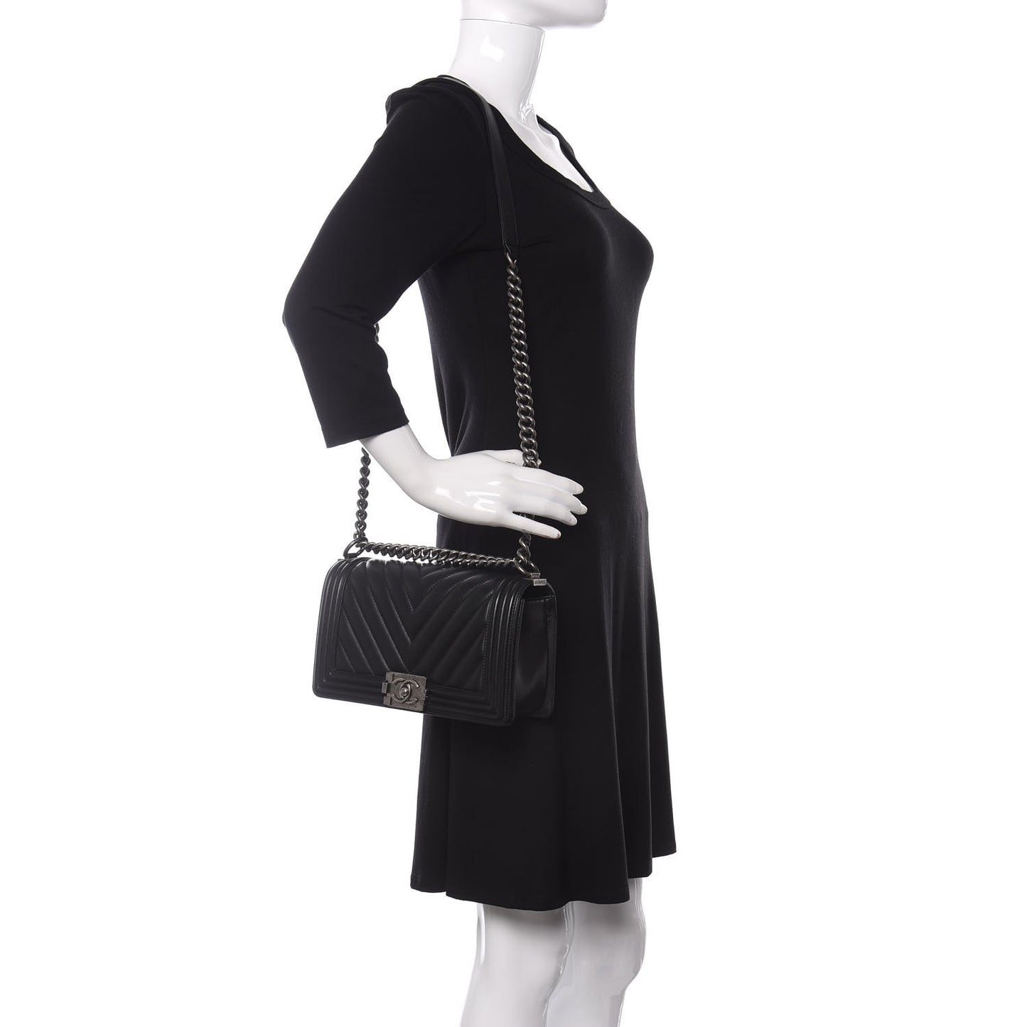 Calfskin Chevron Quilted Medium Boy Flap Black