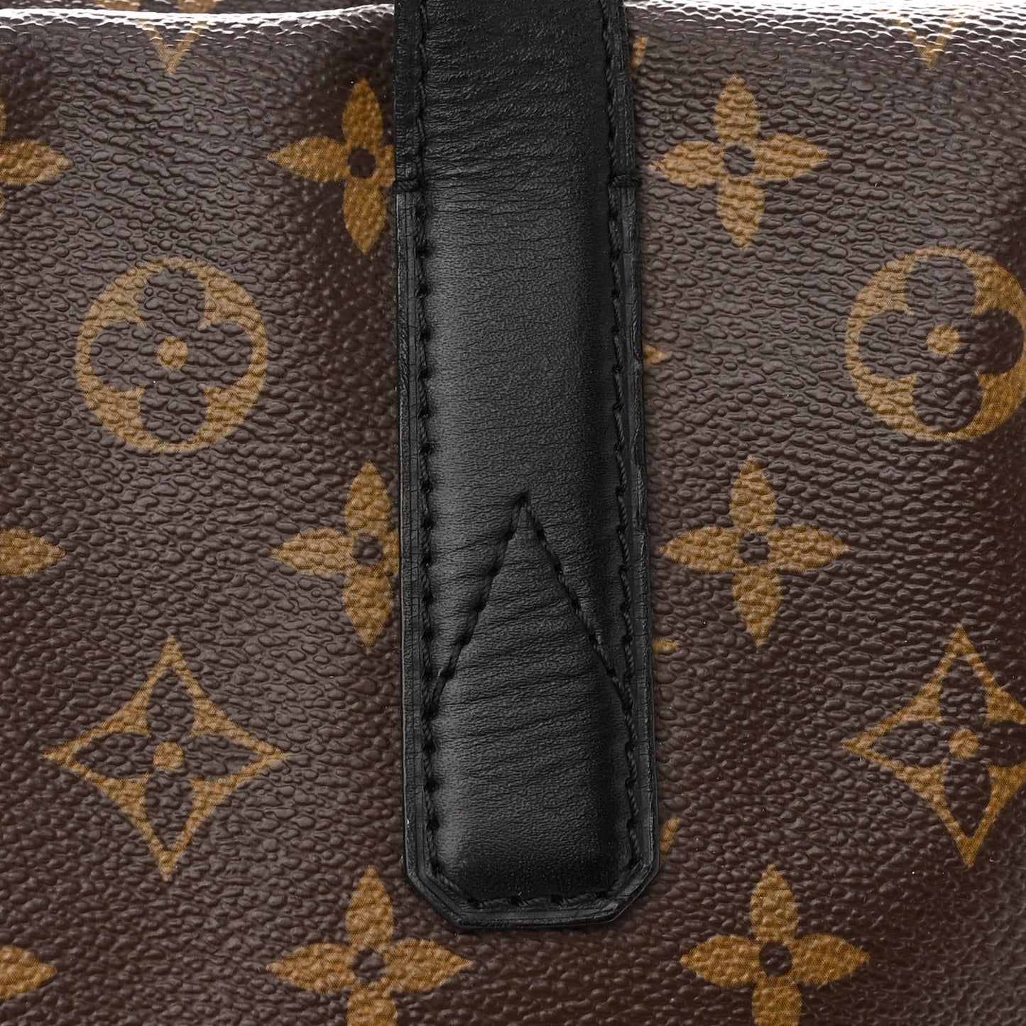 Monogram Macassar Kitan