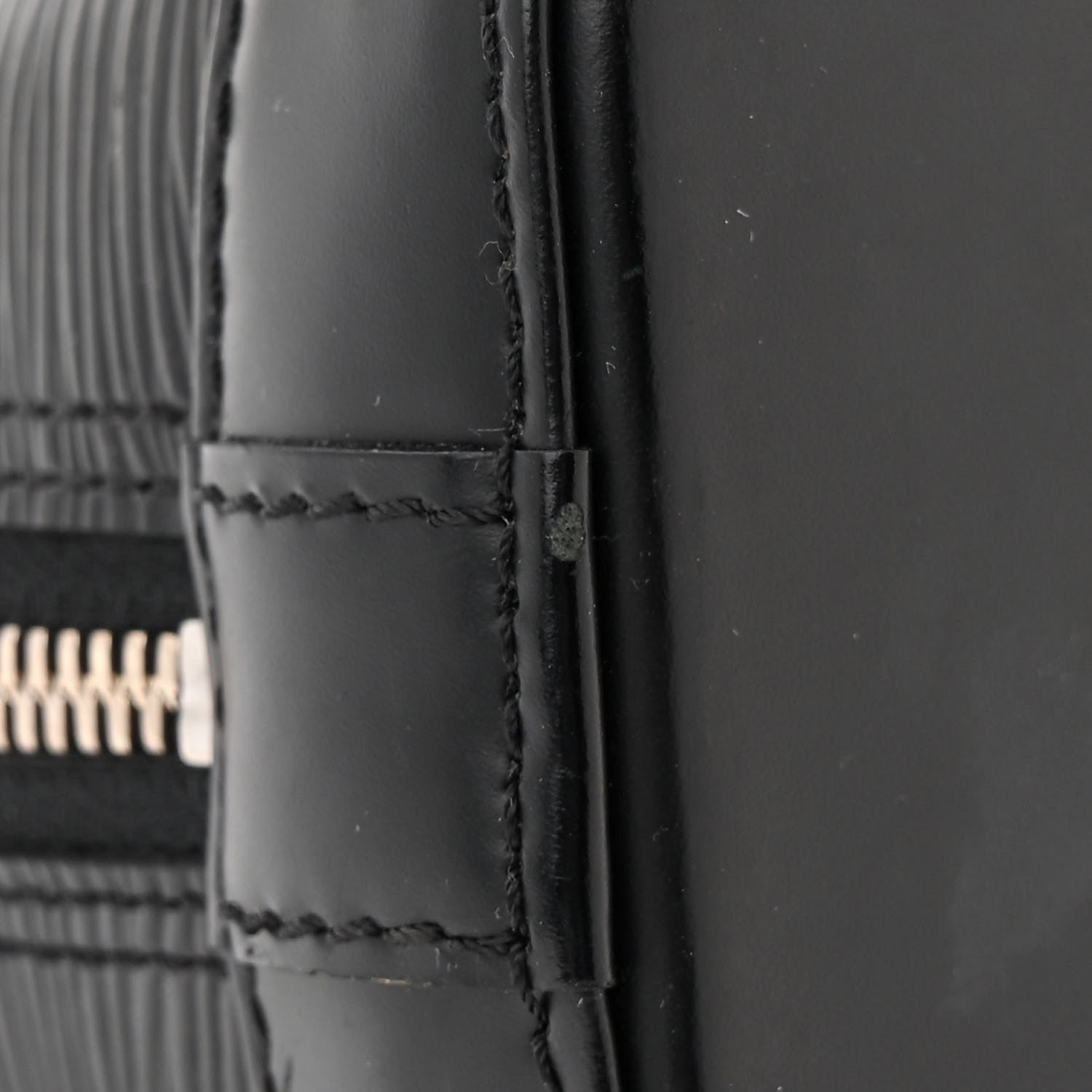 Louis Vuitton Epi Alma BB Black 12 of 12