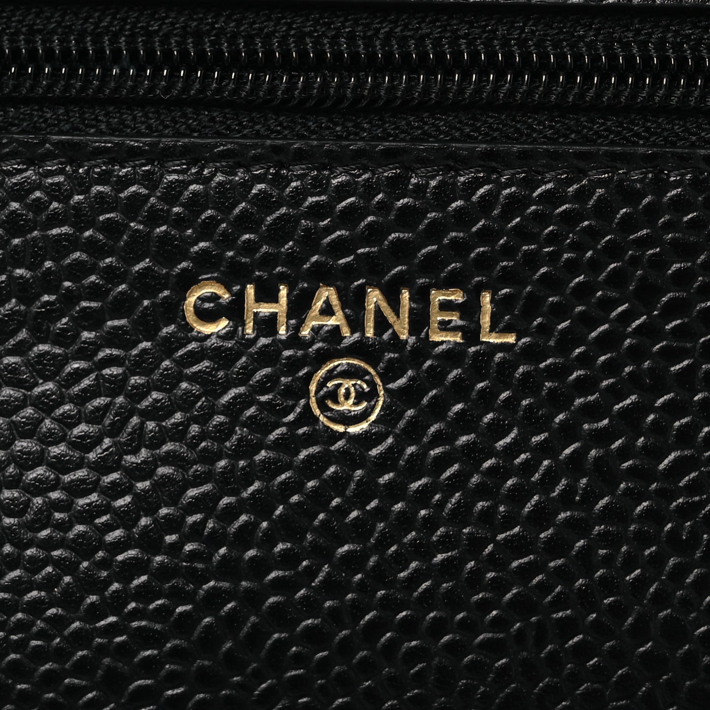 Caviar Quilted Wallet on Chain WOC Black