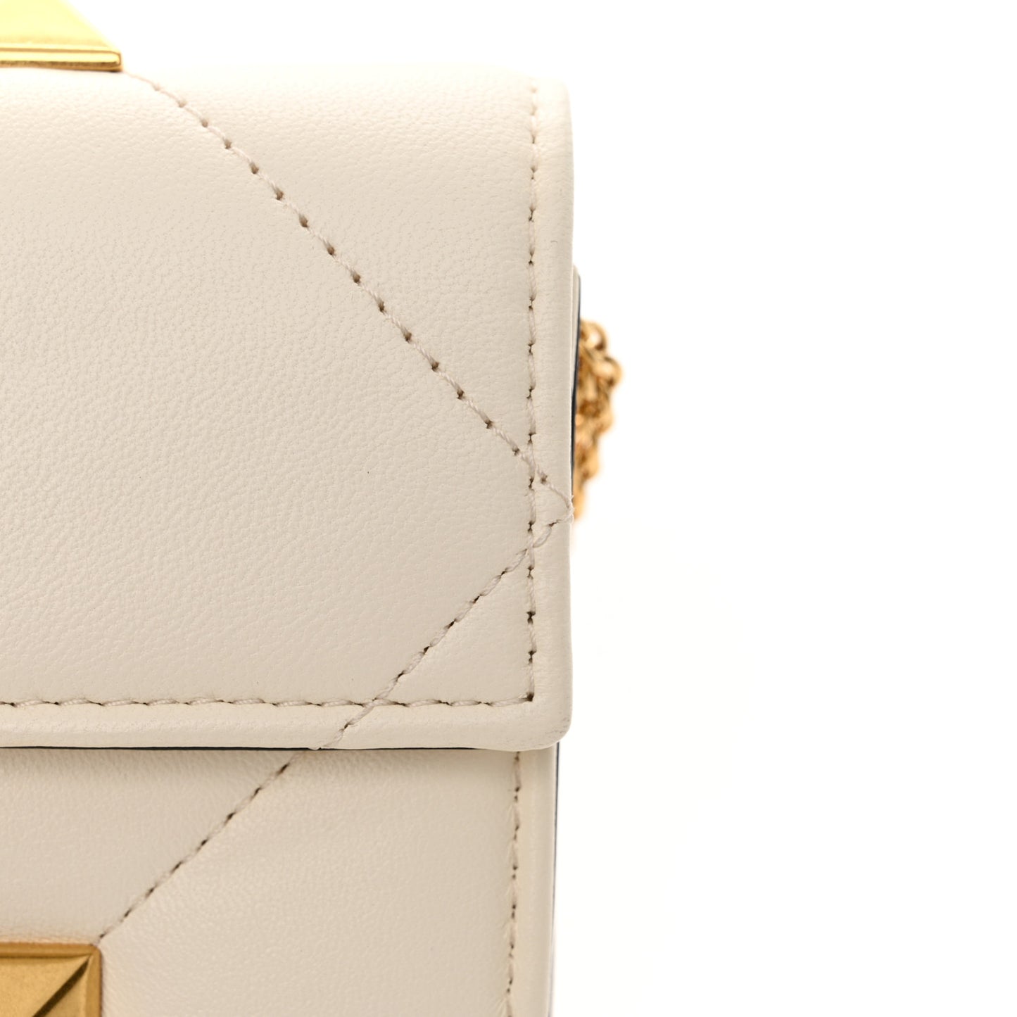 Nappa Roman Stud Wallet on Chain Ivory