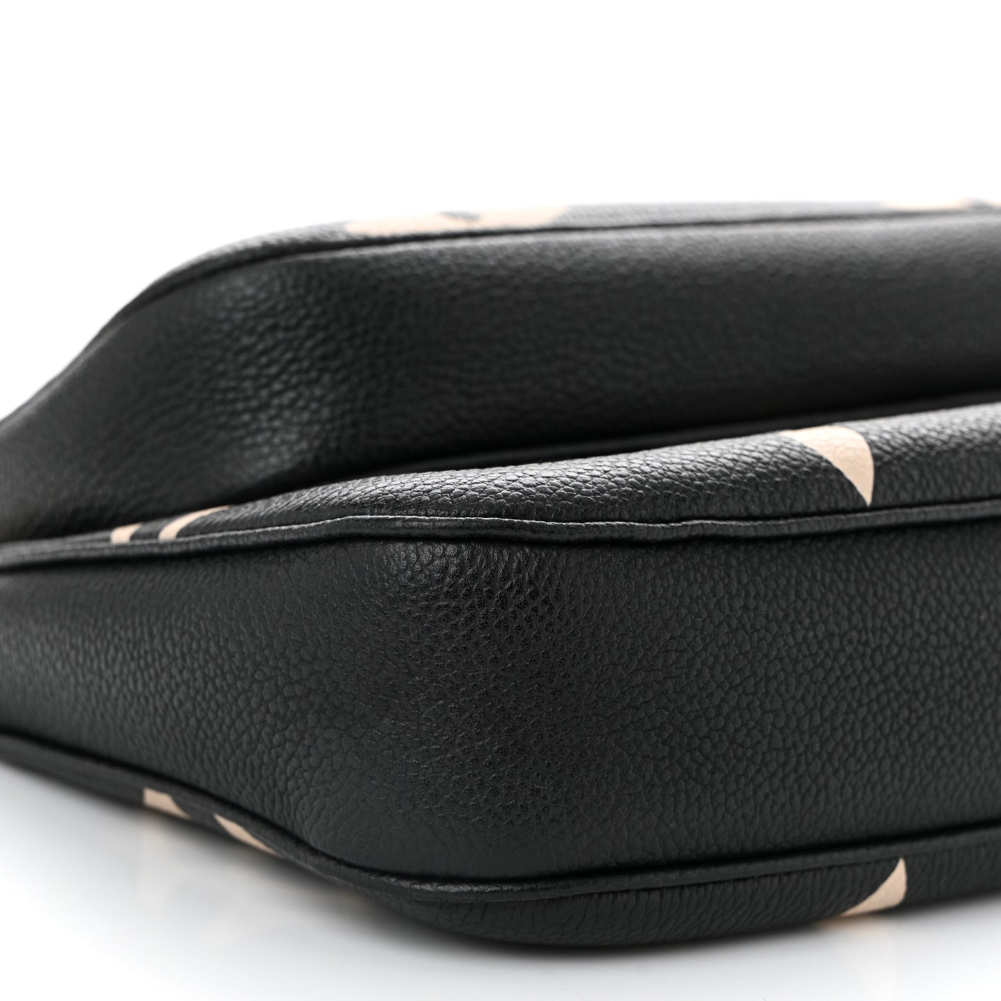 Empreinte Monogram Giant Multi Pochette Accessories Black Beige