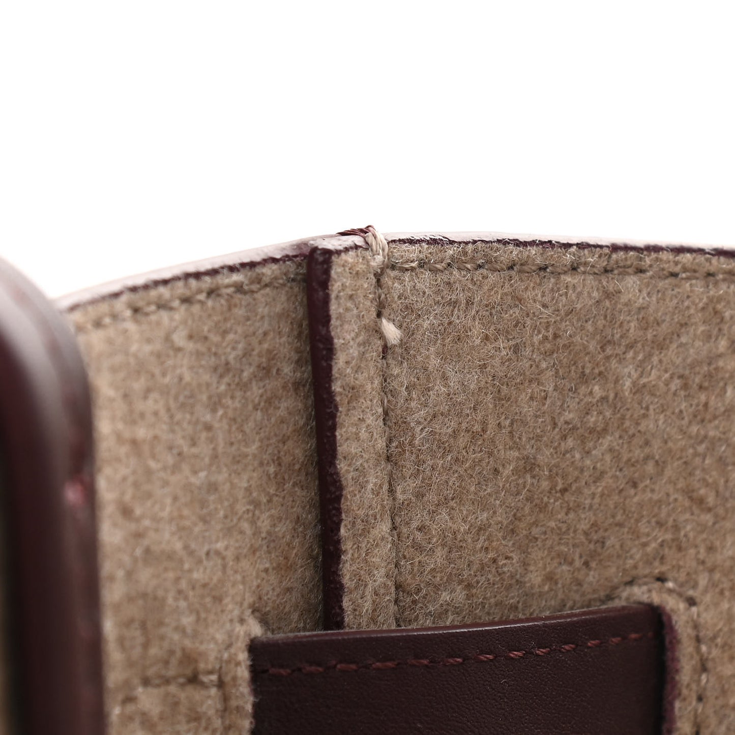 Smooth Calfskin Small Belt Cabas Phantom Burgundy