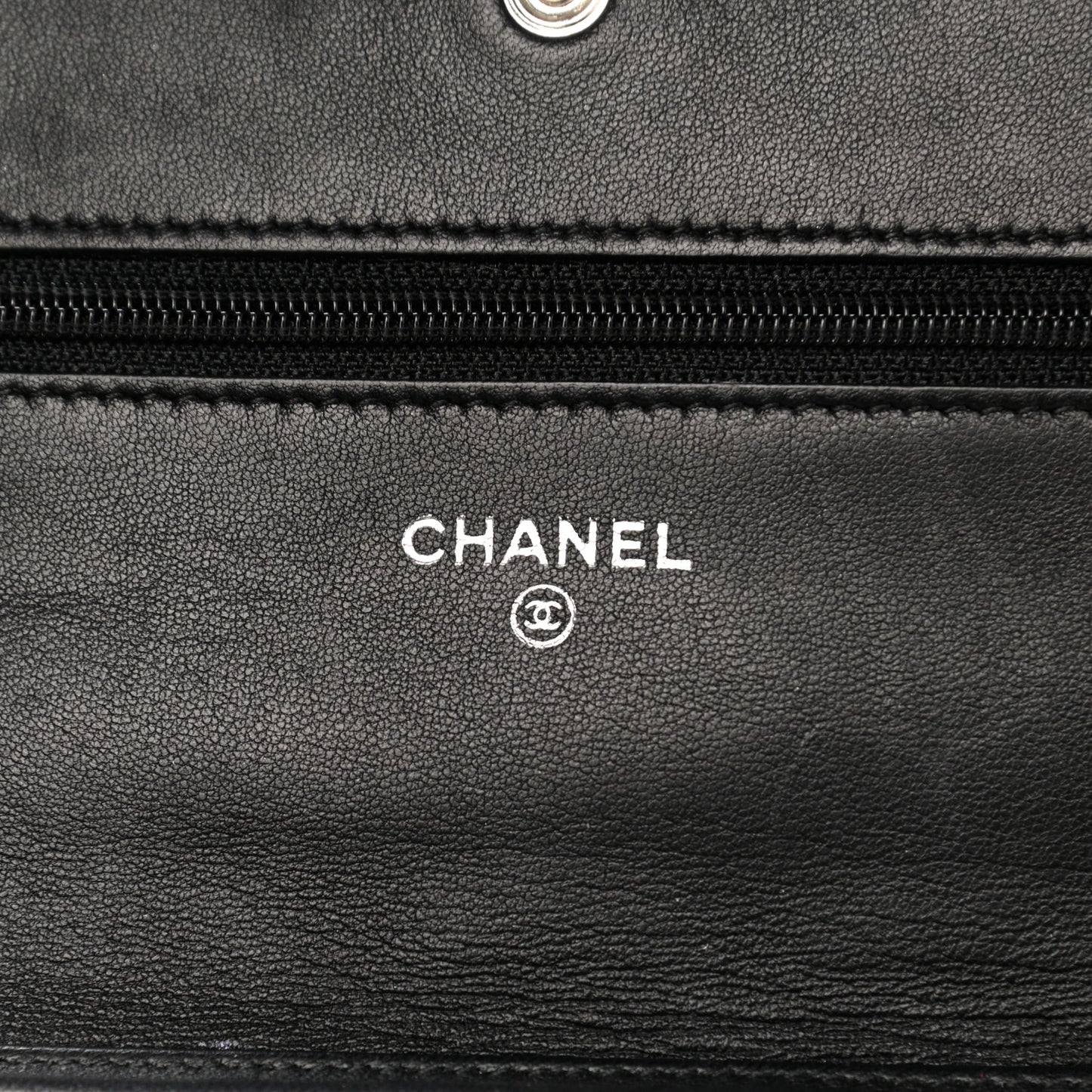 Lambskin Quilted Wallet On Chain WOC Black