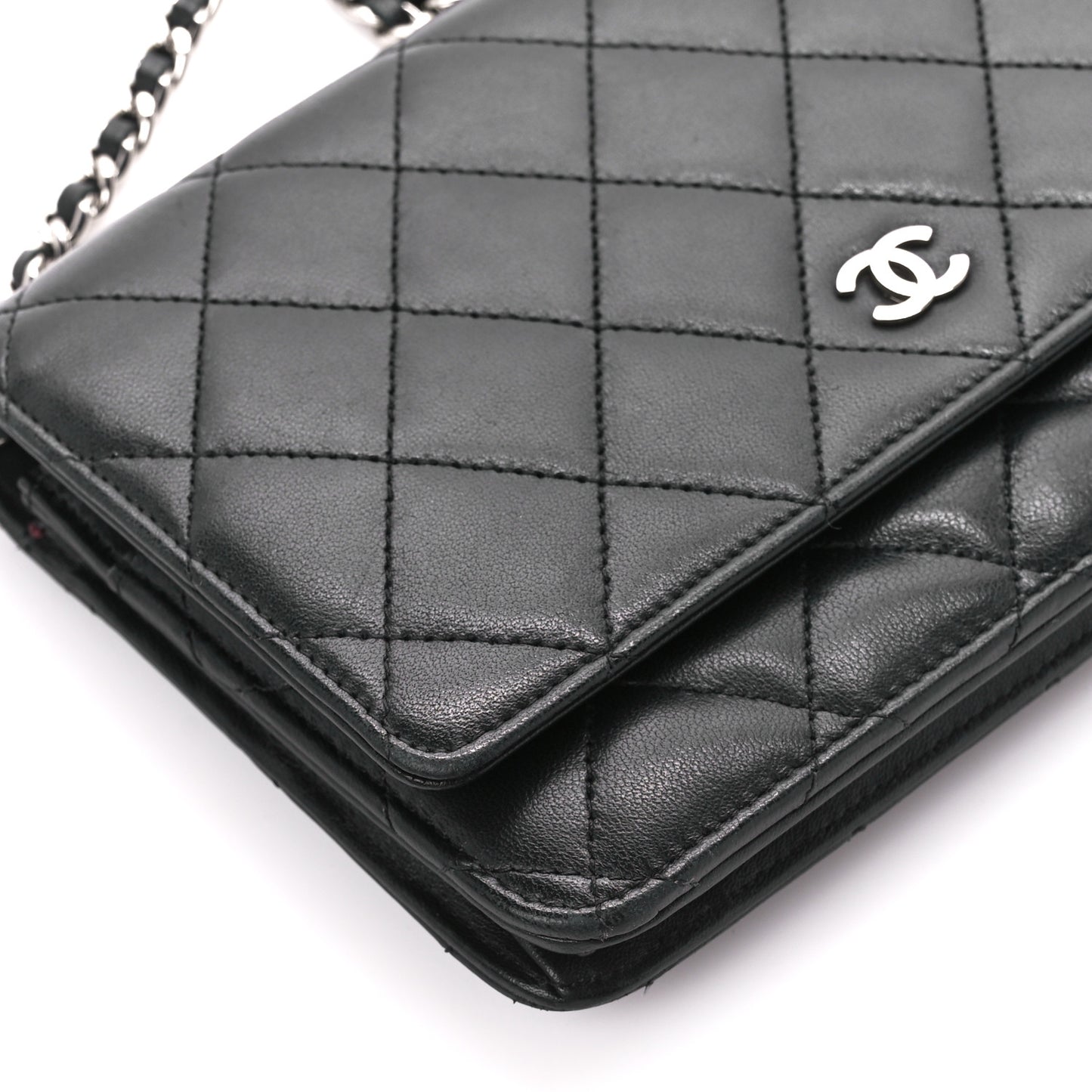 Lambskin Quilted Wallet On Chain WOC Black