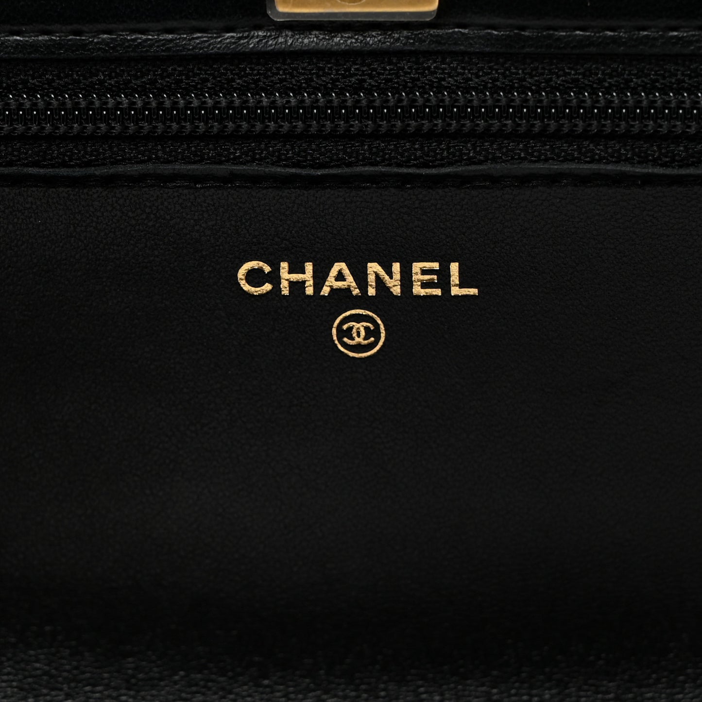 Lambskin Quilted CC Pearl Crush Wallet on Chain WOC Black