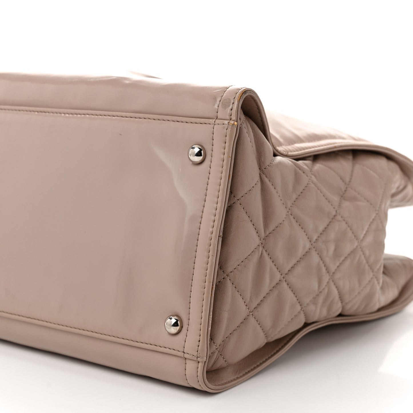 Vinyl Large Lipstick Tote Dark Beige