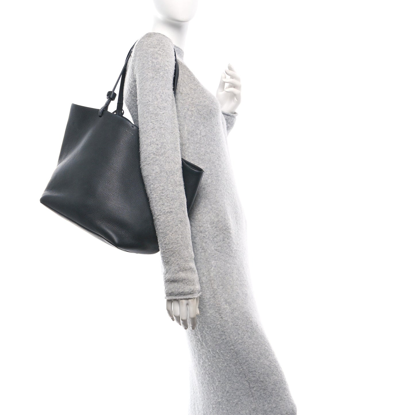 Grained Calfskin Park Tote Three Black