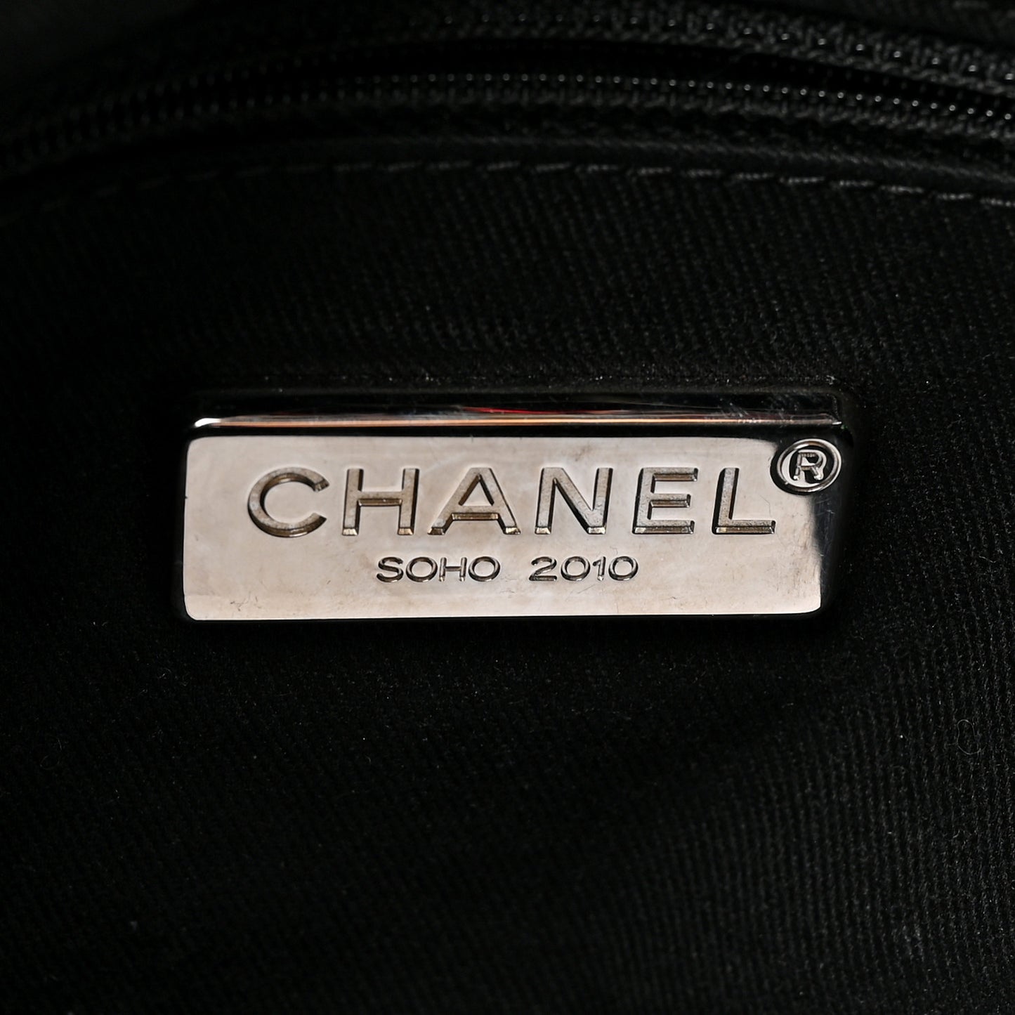 Glazed Calfskin Quilted Tweed Portobello Tote Black Red