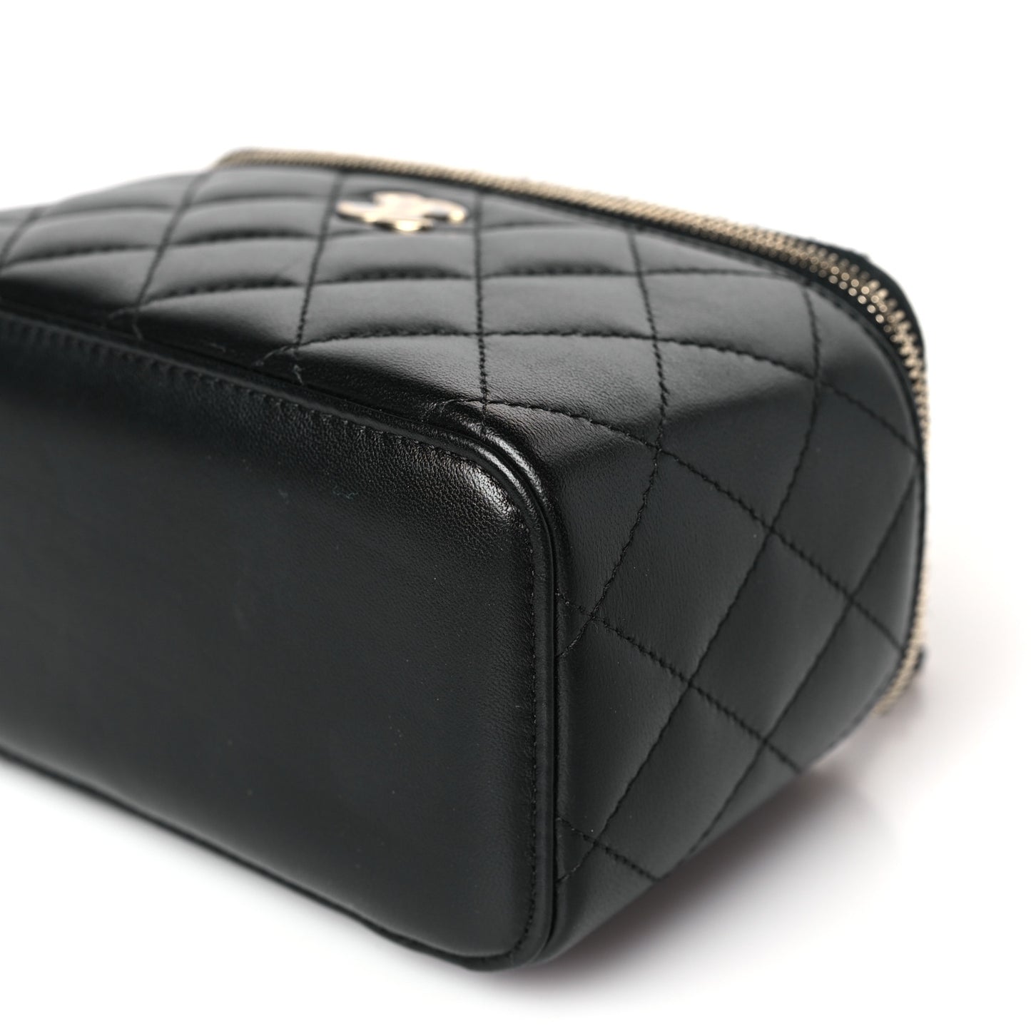 Lambskin Quilted Small Top Handle Vanity Case With Chain Black