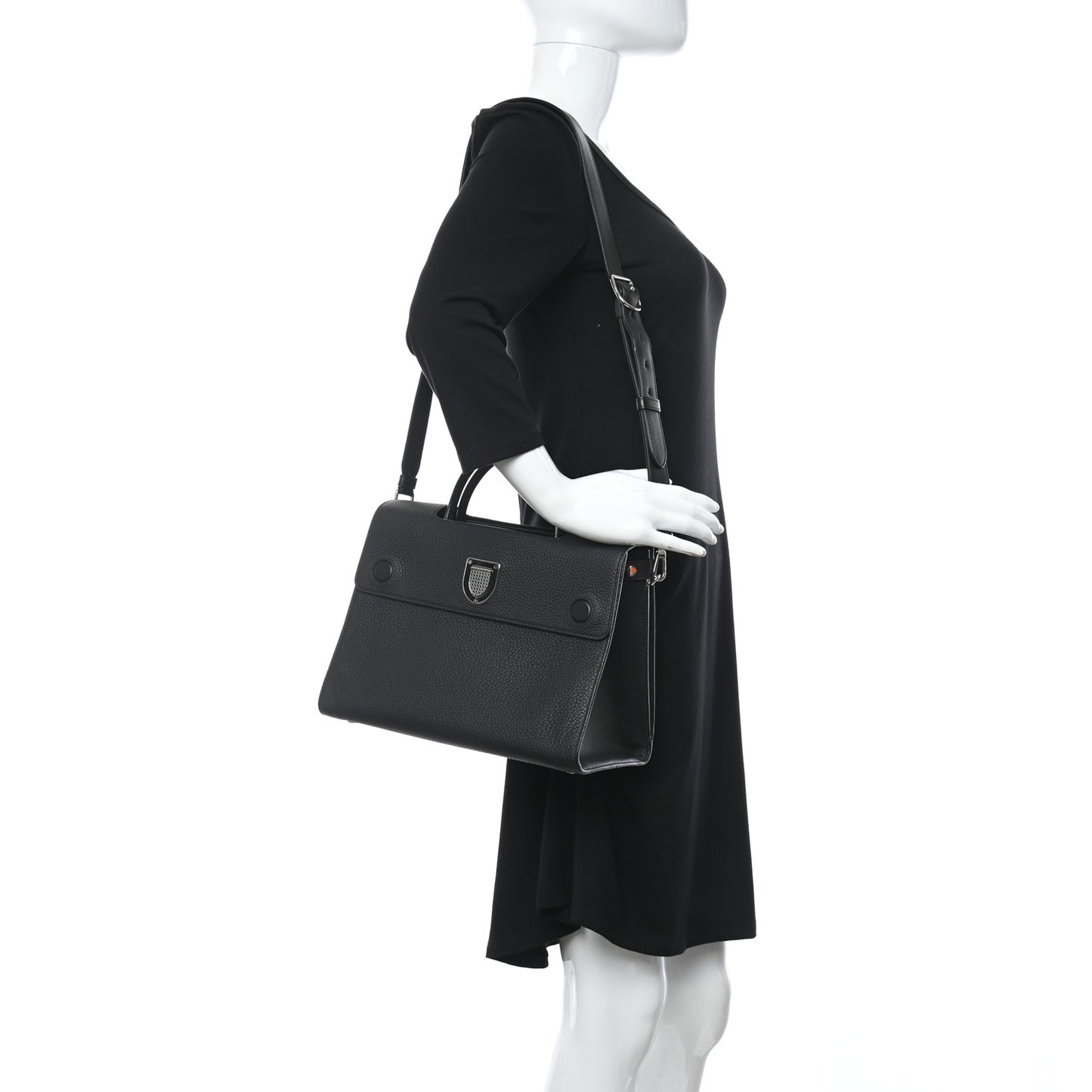 Grained Calfskin Medium Diorever Flap Black