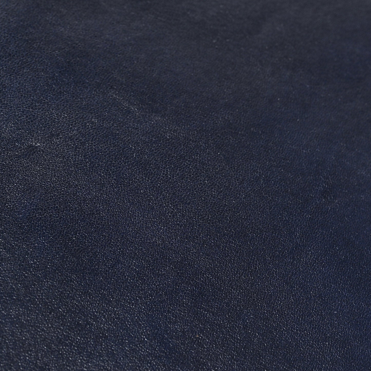 Lambskin Quilted CC Unchained Clutch Navy