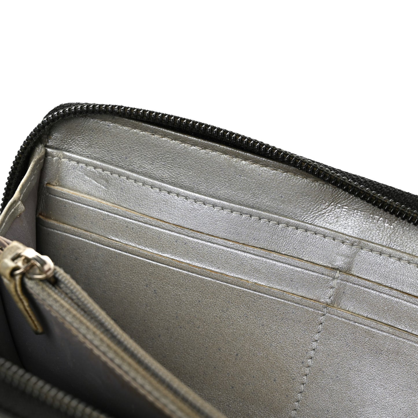 Lambskin Camellia Embossed Zipped Gusset Wallet Black