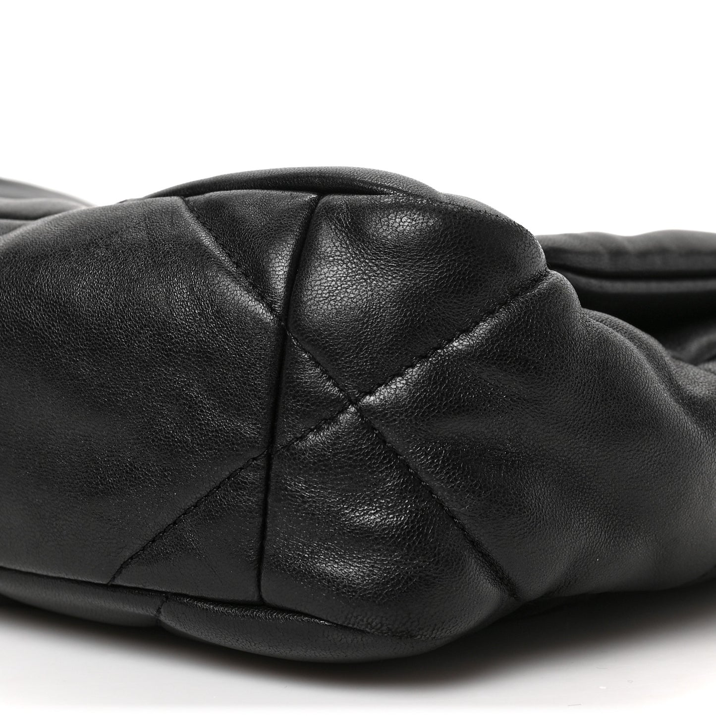 Lambskin Quilted Medium Chanel 19 Flap Black