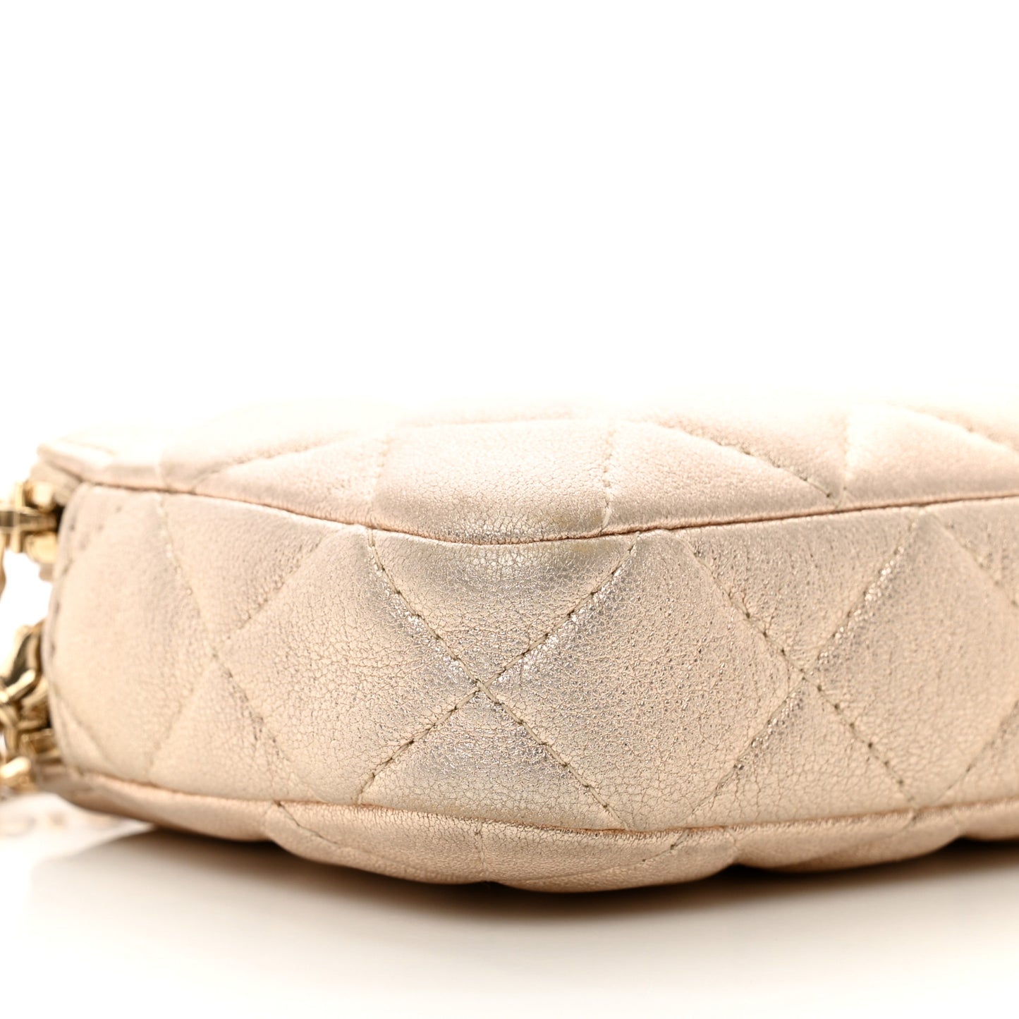 Metallic Lambskin Quilted Small Clutch With Chain Gold