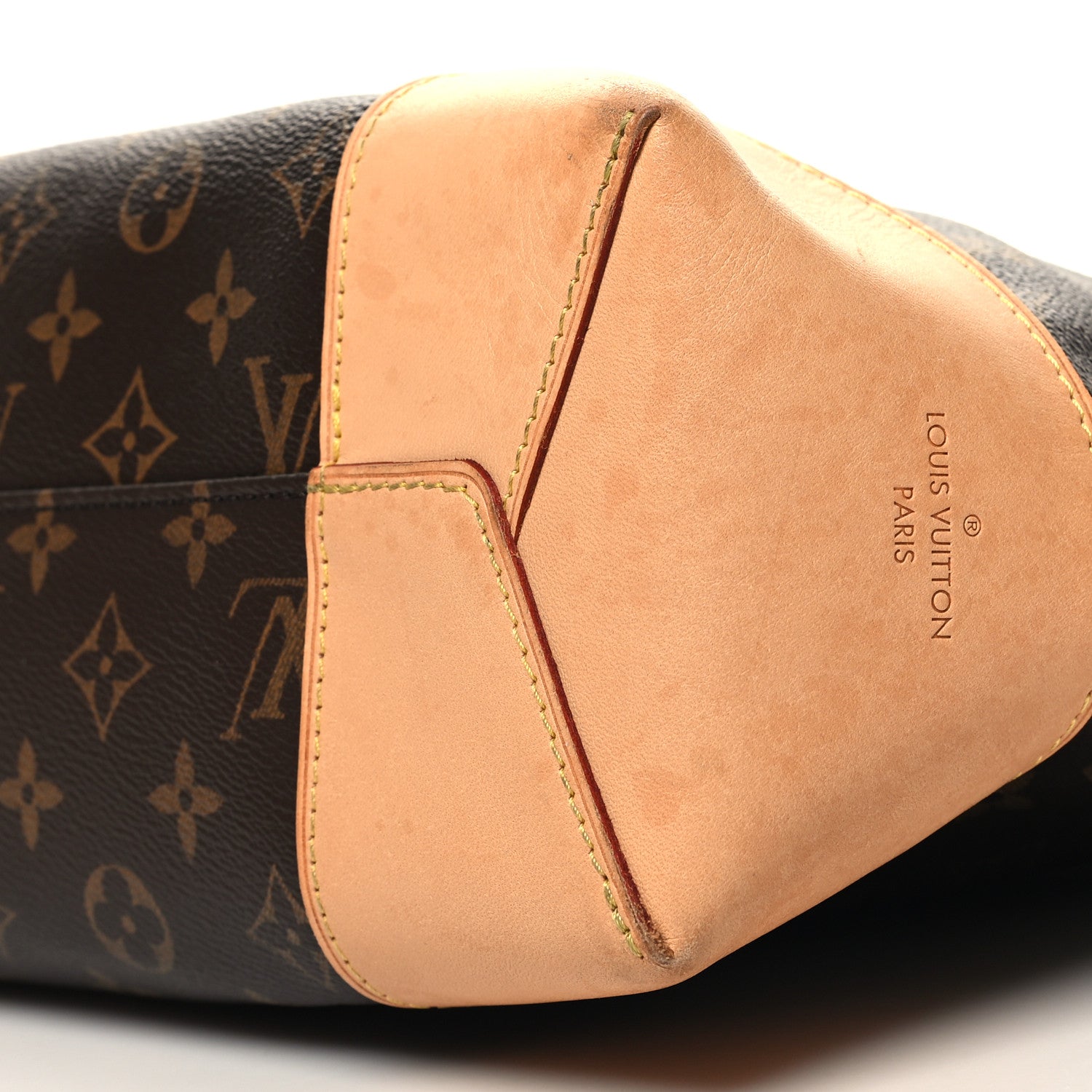 Louis Vuitton Monogram Berri MM 10 of 11