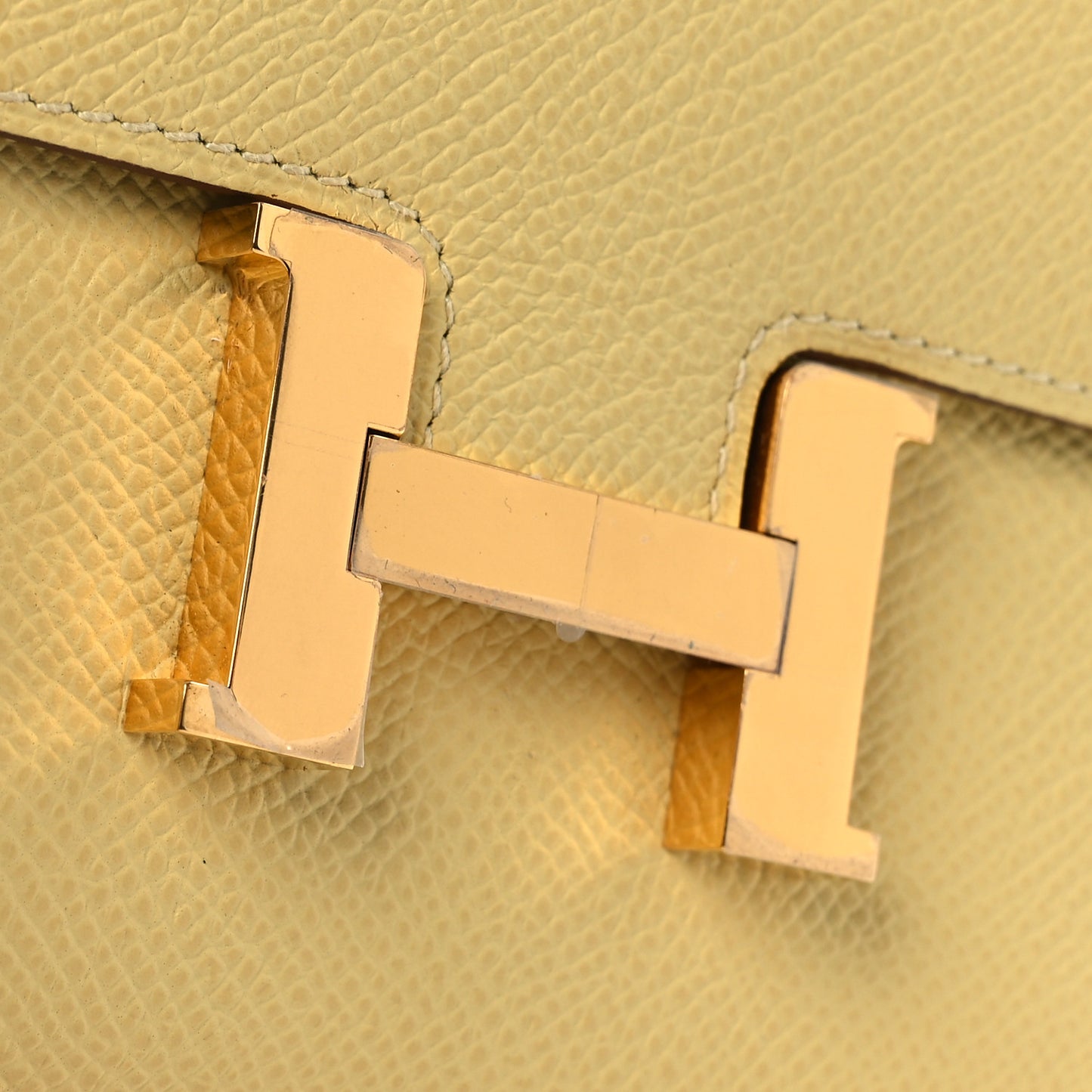 Epsom Constance Long Wallet To Go Wallet Jaune Poussin