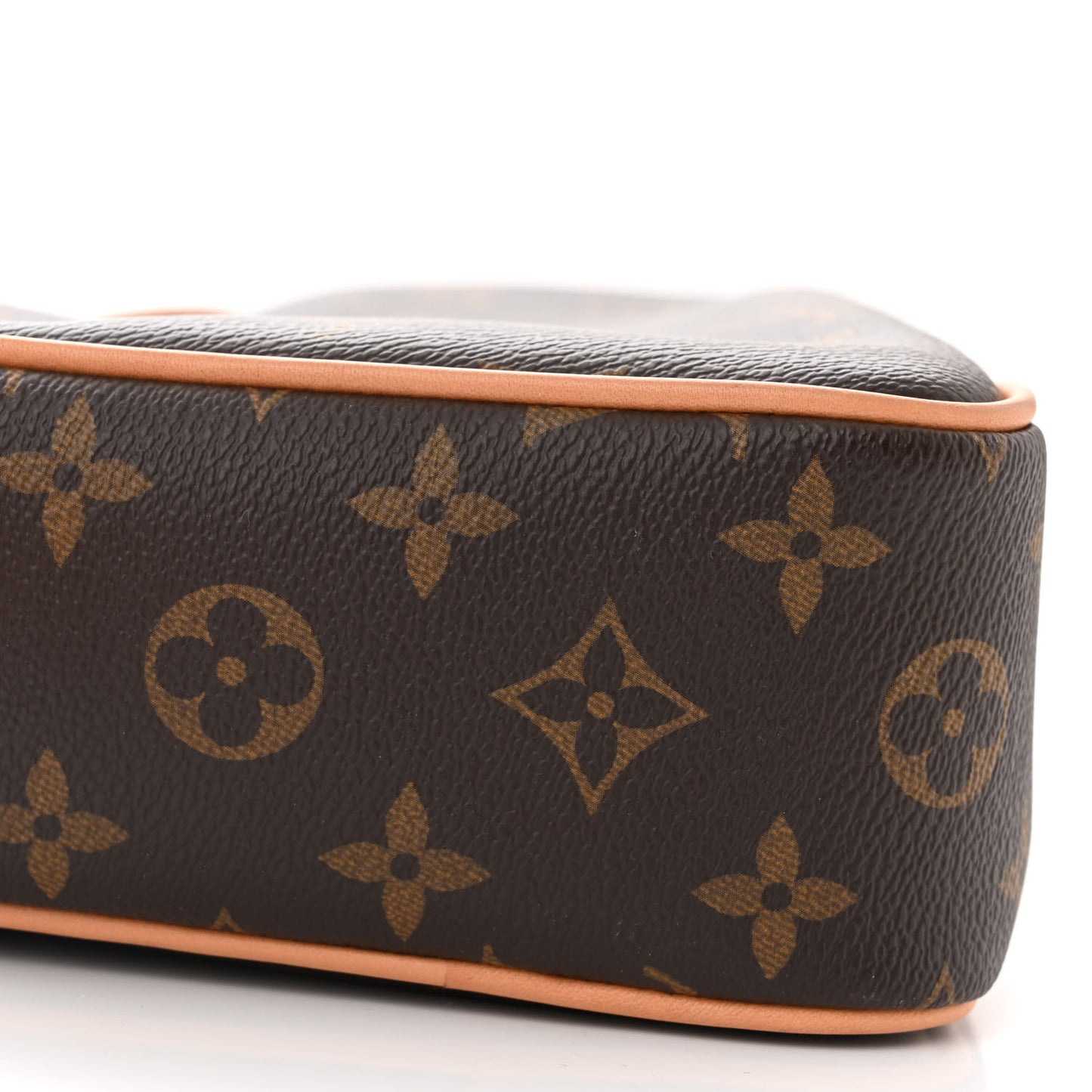 Monogram Game On Coeur